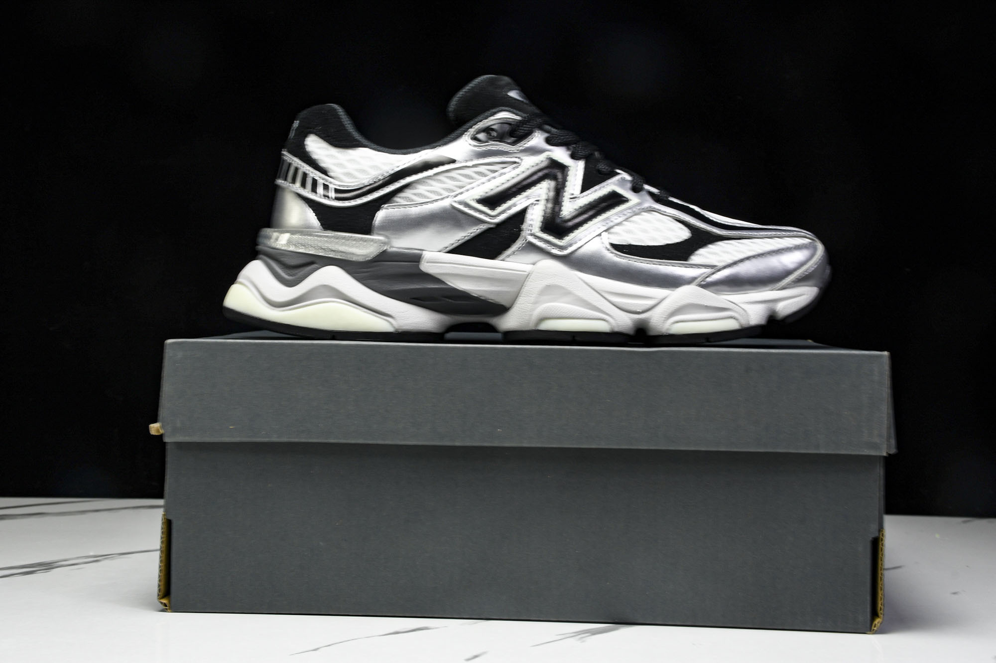 New Balance NB9060系列 复古休闲运动慢跑鞋 U9060SP #YZ010#鞋款灵感源自