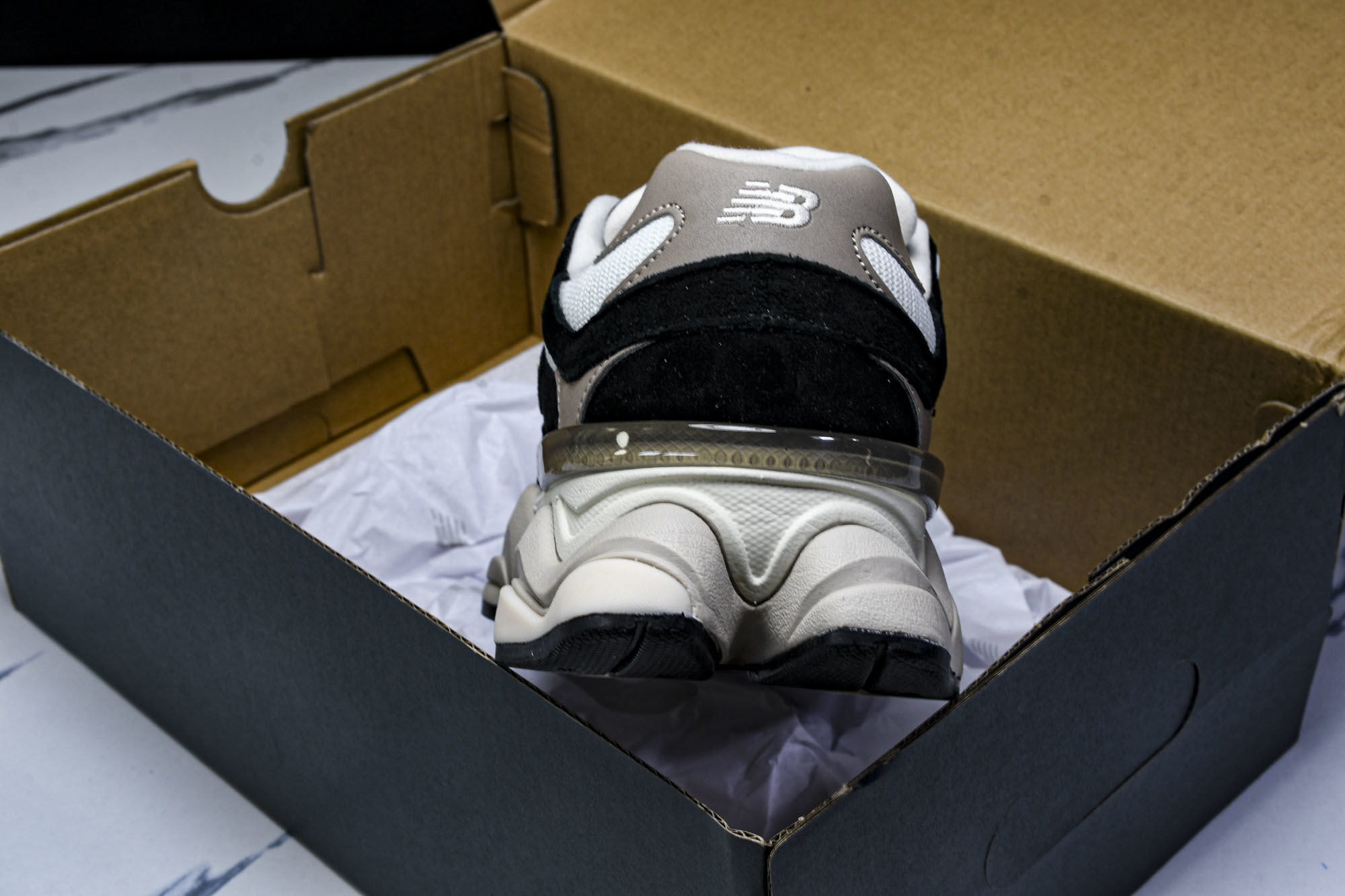 New Balance NB 9060 Sea Salt 黑白  货号：U9060BLZ #YZ010#