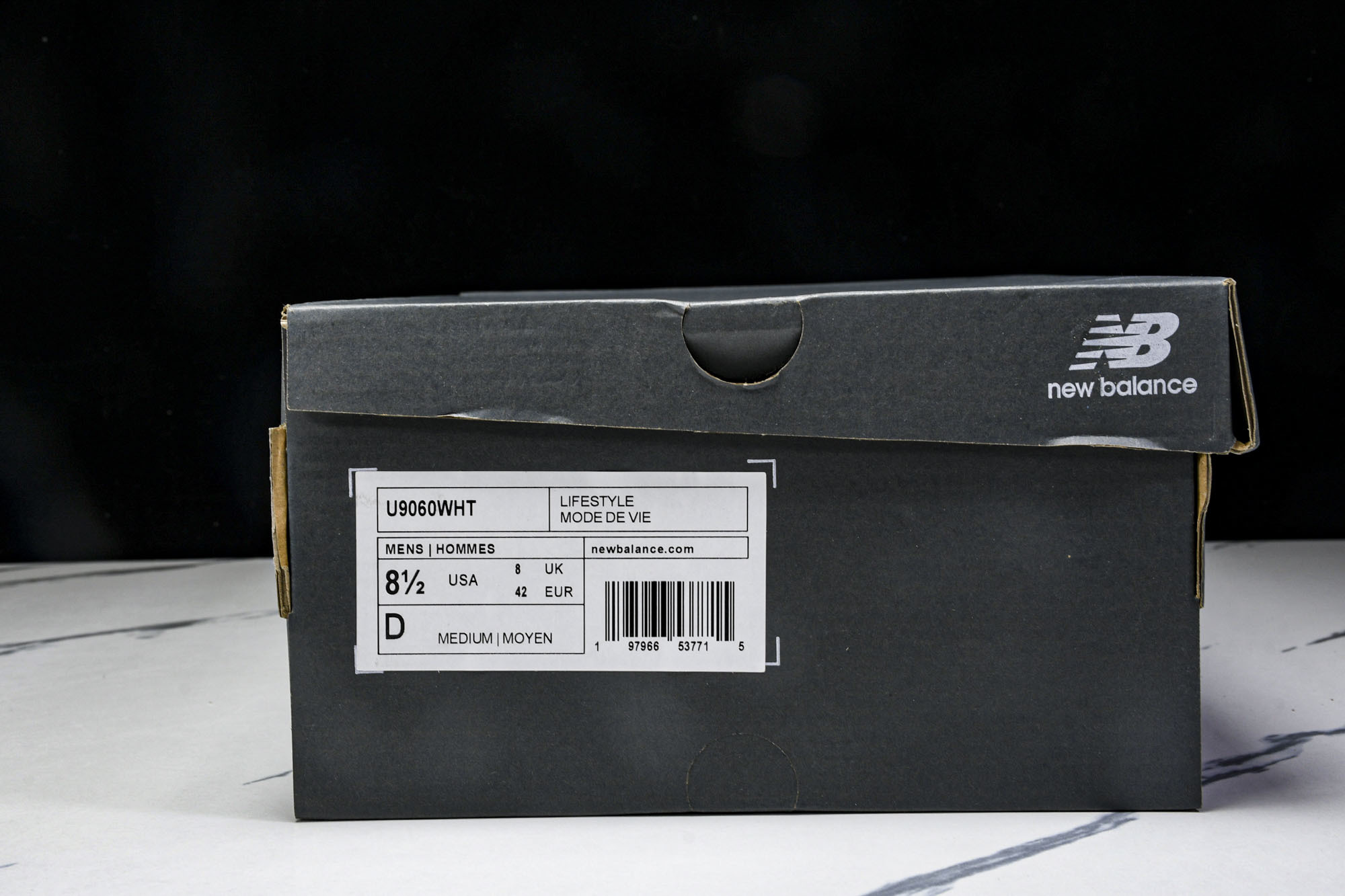New Balance NB 9060米色  货号：U9060WHT #YZ010#鞋款灵感源自设计师本