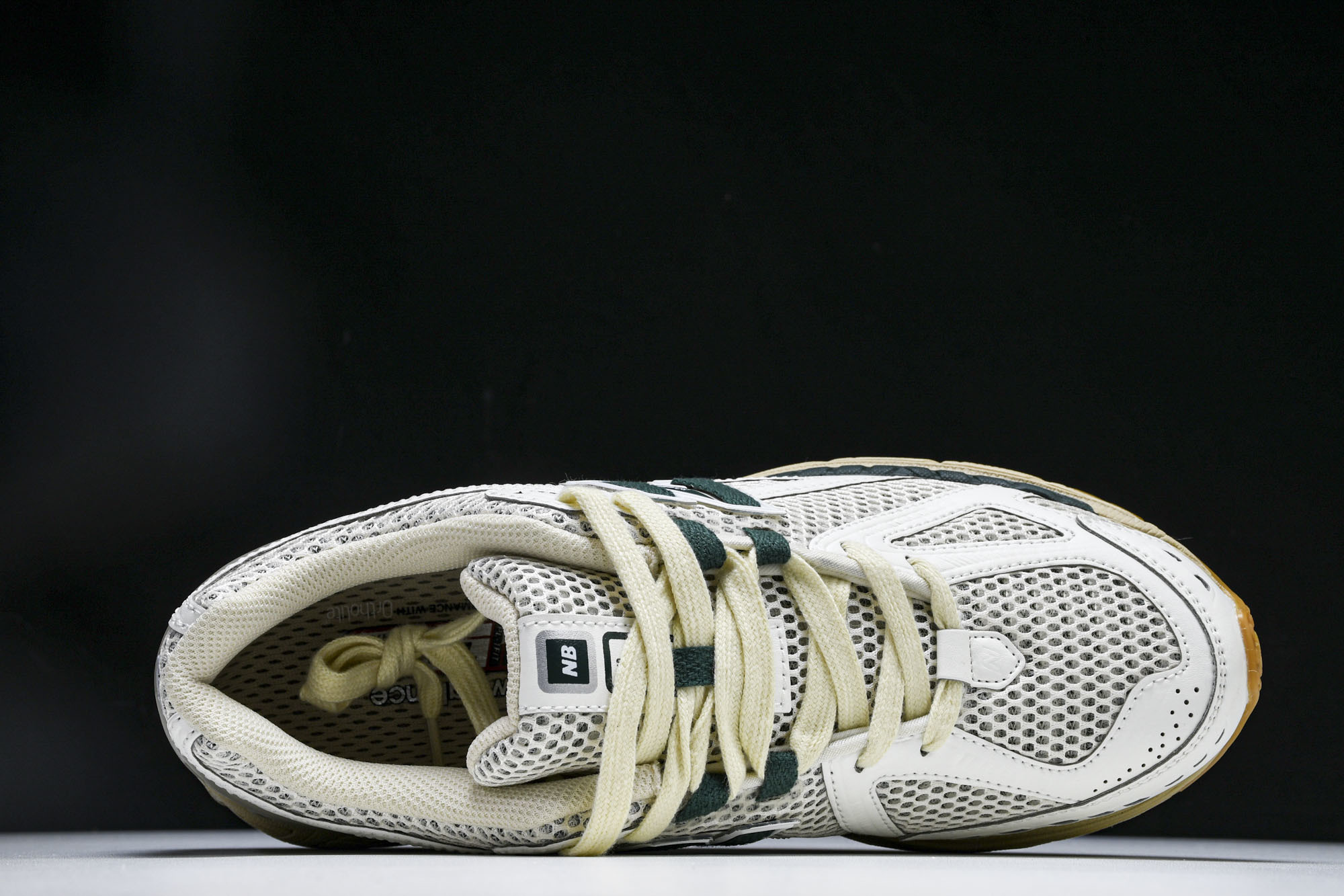 New Balance 1906系列复古老爹风休闲运动慢跑鞋 M1906RQ #YZ010#鞋款灵感源自