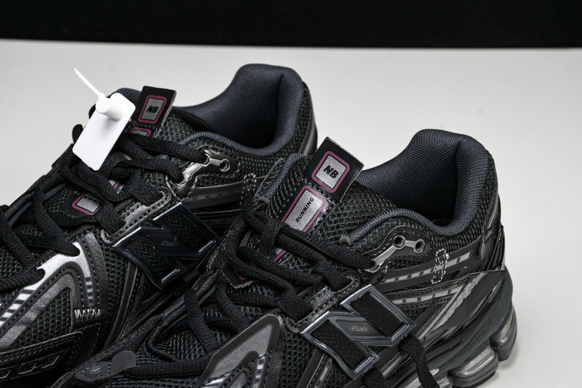 New Balance 1906系列复古老爹风休闲运动慢跑鞋 M1906AF #YZ010#鞋款灵感源自