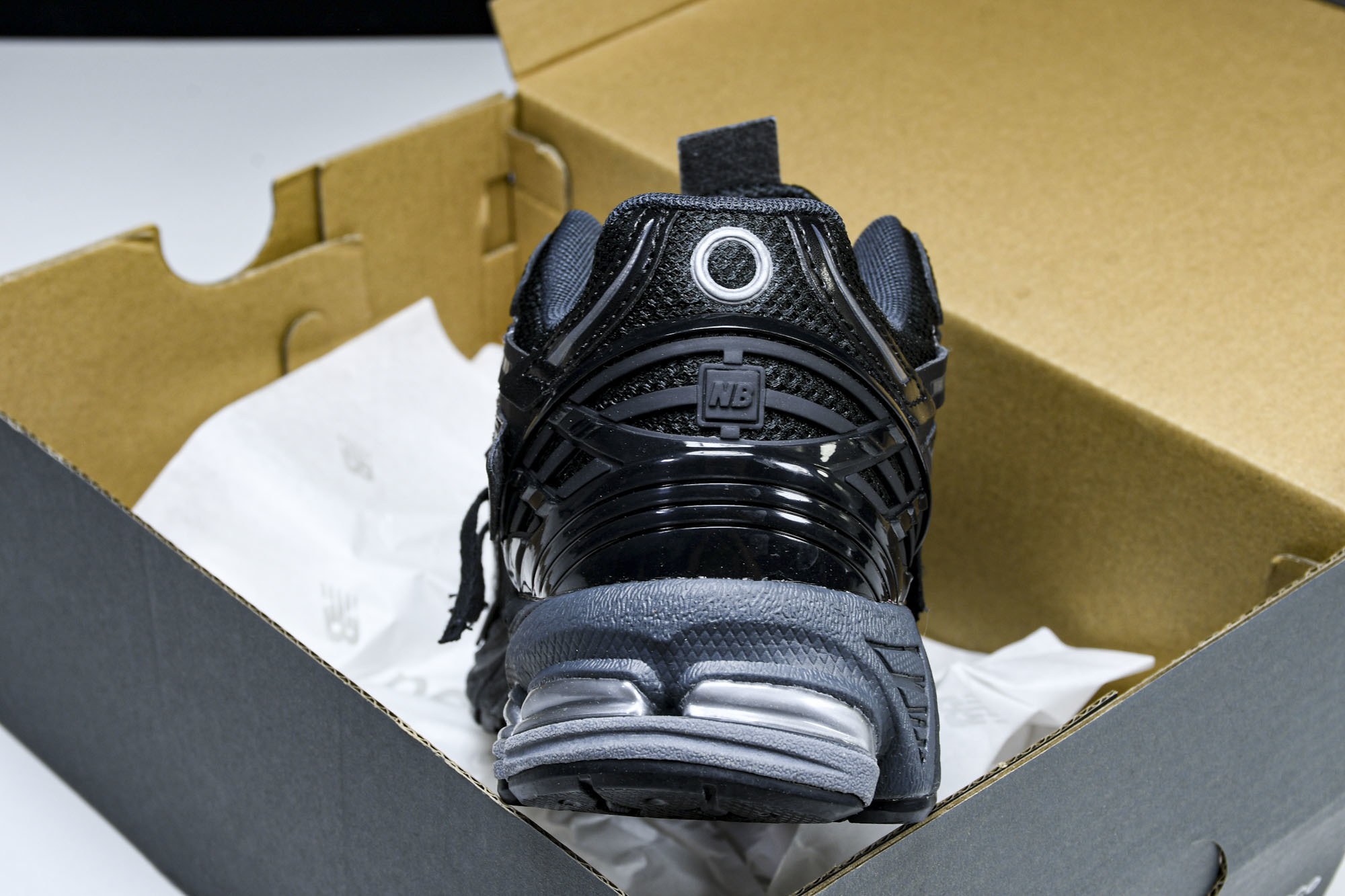 New Balance 1906系列复古老爹风休闲运动慢跑鞋 M1906AF #YZ010#鞋款灵感源自