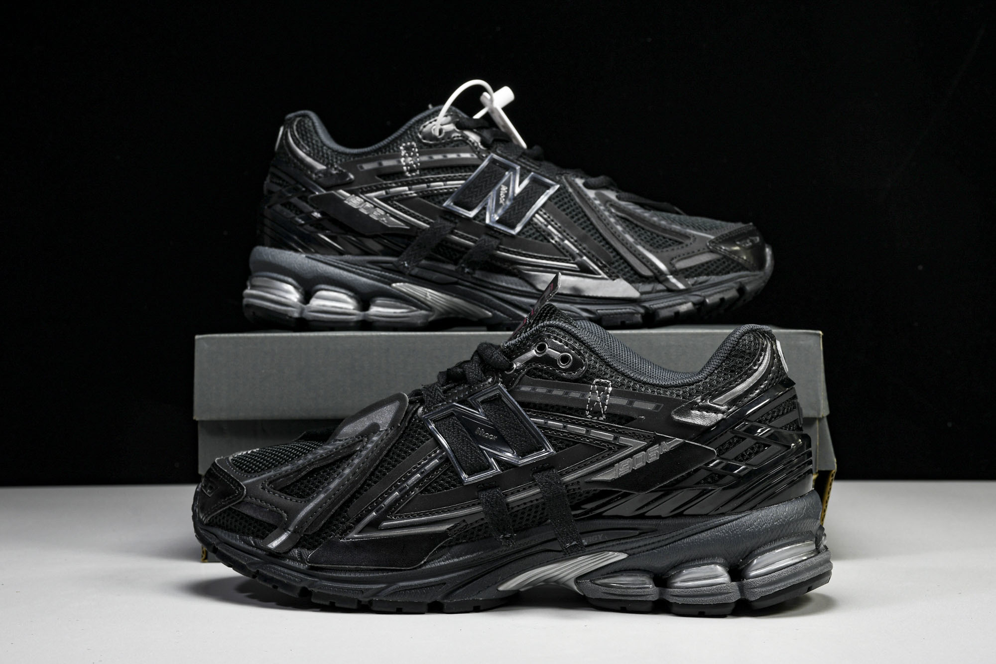 New Balance 1906系列复古老爹风休闲运动慢跑鞋 M1906AF #YZ010#鞋款灵感源自