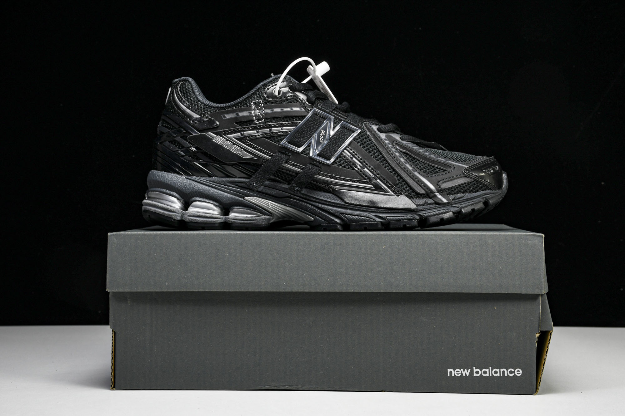 New Balance 1906系列复古老爹风休闲运动慢跑鞋 M1906AF #YZ010#鞋款灵感源自