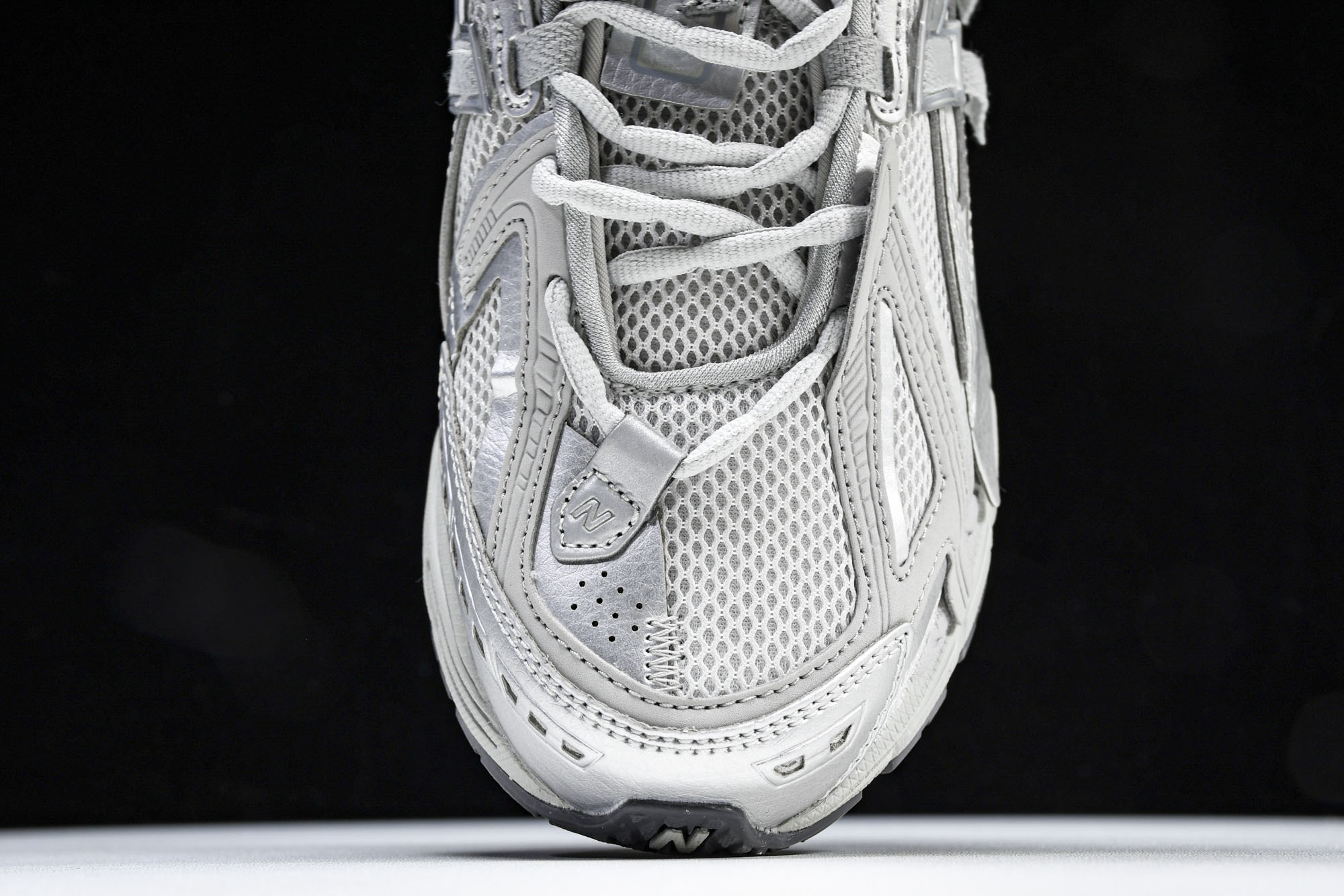 New Balance 1906系列复古老爹风休闲运动慢跑鞋 M1906AG #YZ010#鞋款灵感源自