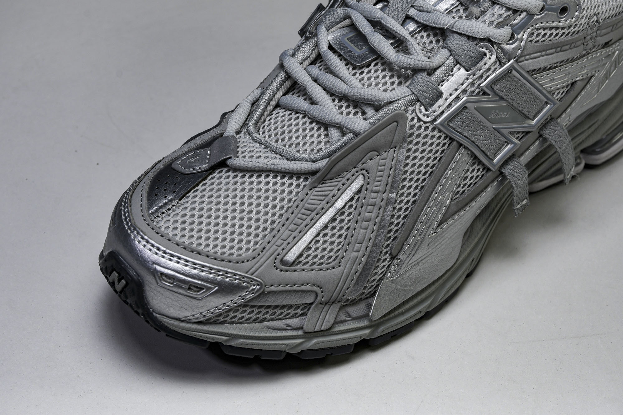 New Balance 1906系列复古老爹风休闲运动慢跑鞋 M1906AG #YZ010#鞋款灵感源自