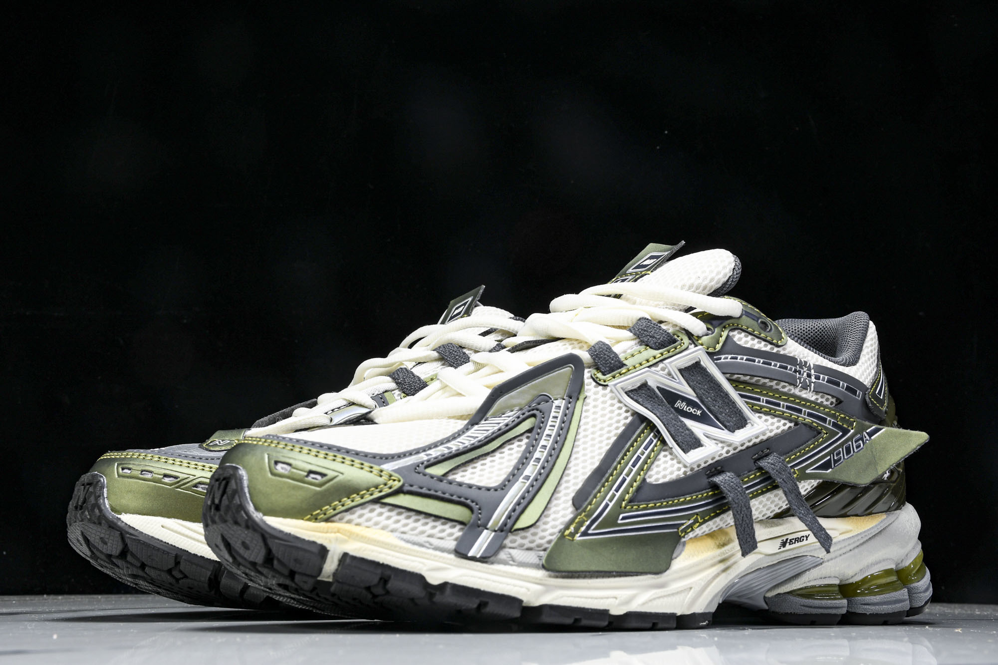 New Balance 1906系列复古老爹风休闲运动慢跑鞋 M1906ANA #YZ010#鞋款灵感源