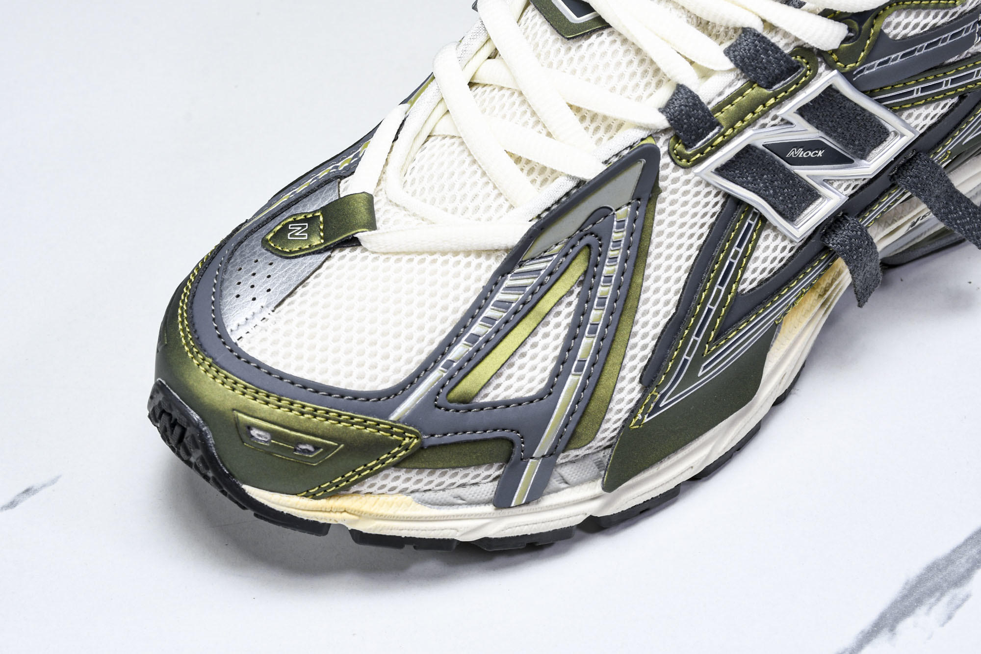 New Balance 1906系列复古老爹风休闲运动慢跑鞋 M1906ANA #YZ010#鞋款灵感源