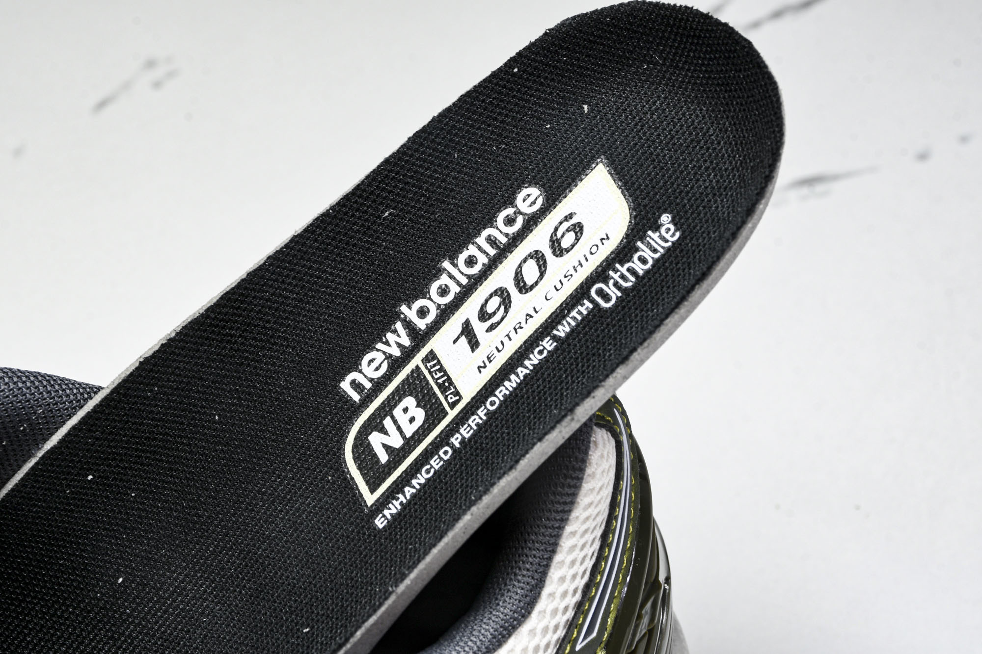 New Balance 1906系列复古老爹风休闲运动慢跑鞋 M1906ANA #YZ010#鞋款灵感源