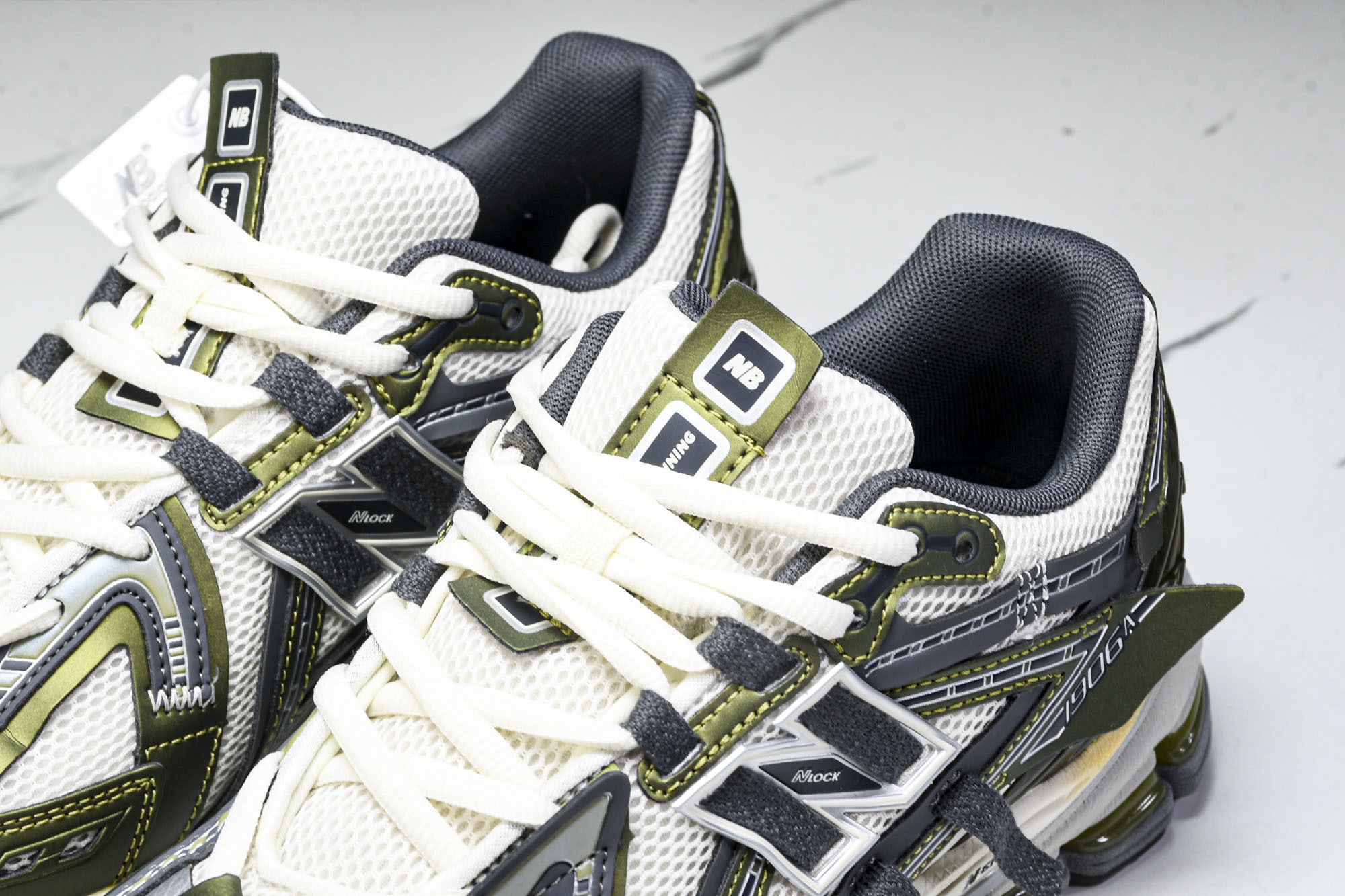 New Balance 1906系列复古老爹风休闲运动慢跑鞋 M1906ANA #YZ010#鞋款灵感源