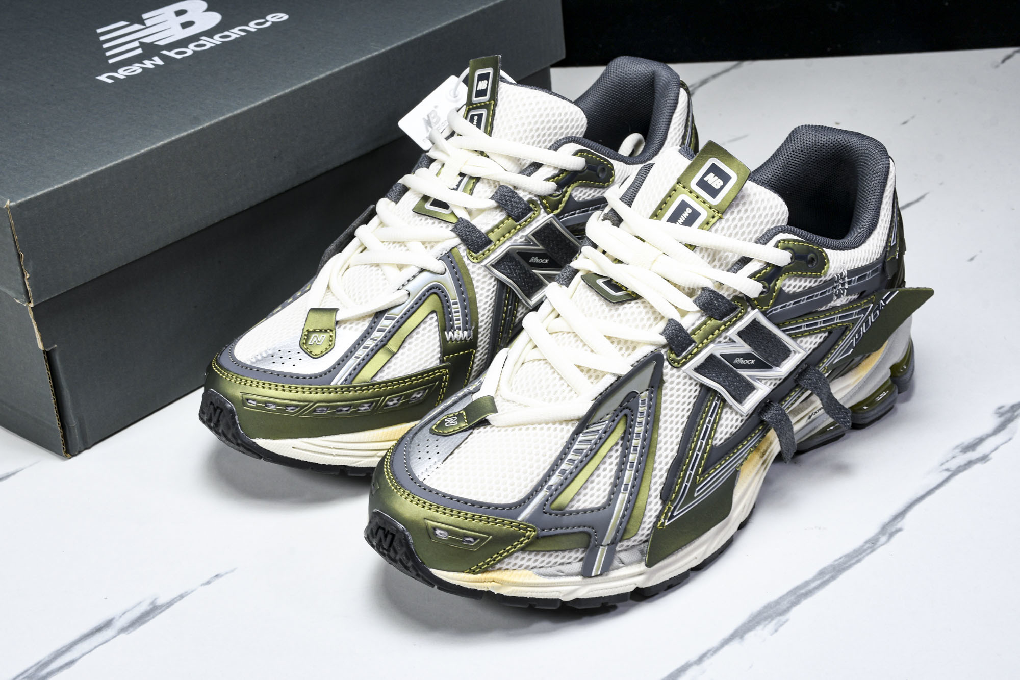 New Balance 1906系列复古老爹风休闲运动慢跑鞋 M1906ANA #YZ010#鞋款灵感源