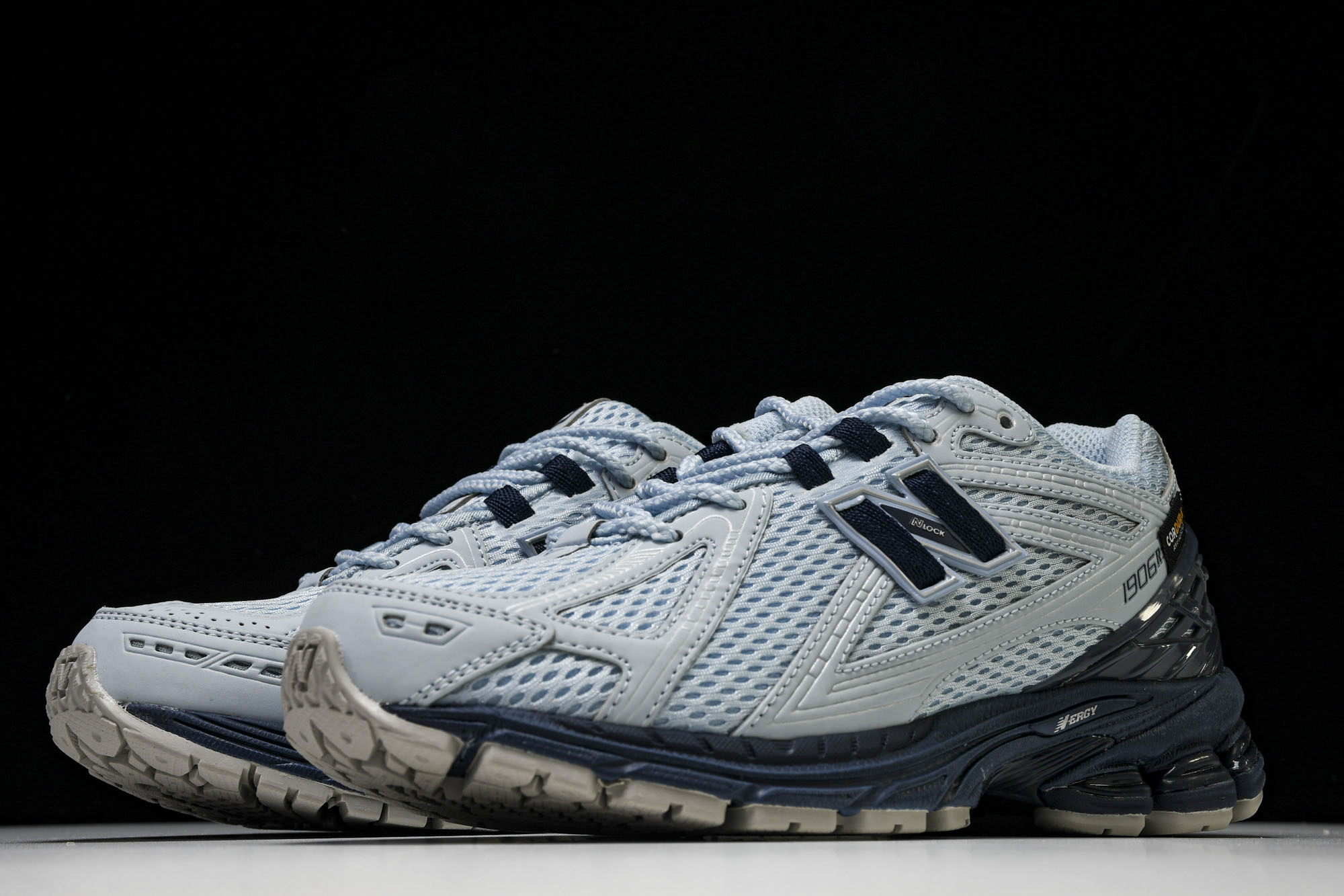 New Balance 1906系列复古老爹风休闲运动慢跑鞋 M1906CDA #YZ010#鞋款灵感源