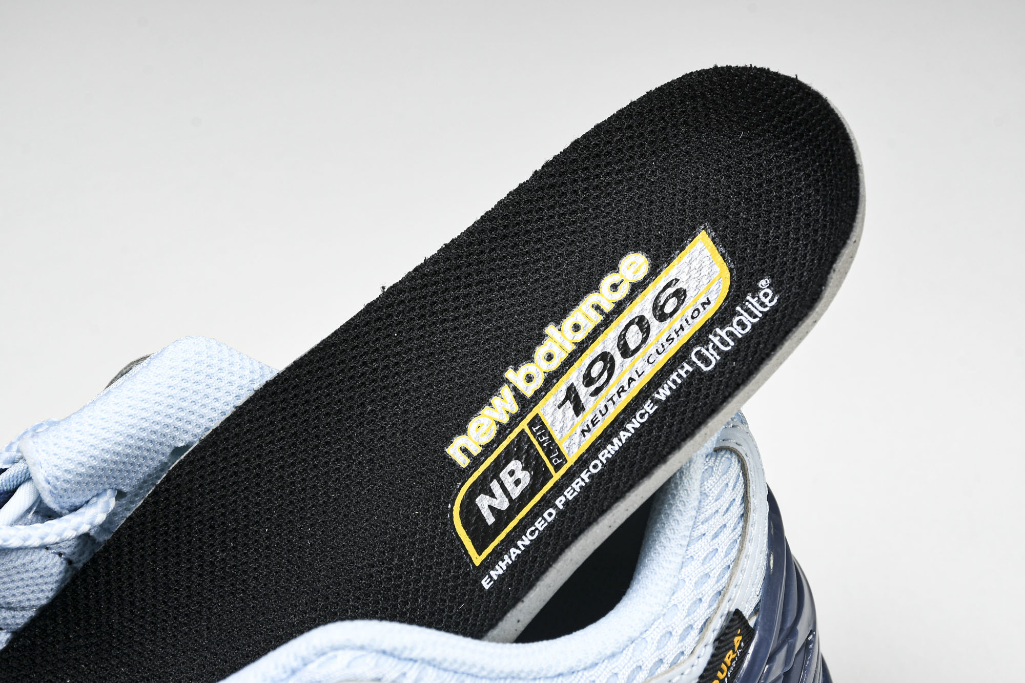 New Balance 1906系列复古老爹风休闲运动慢跑鞋 M1906CDA #YZ010#鞋款灵感源