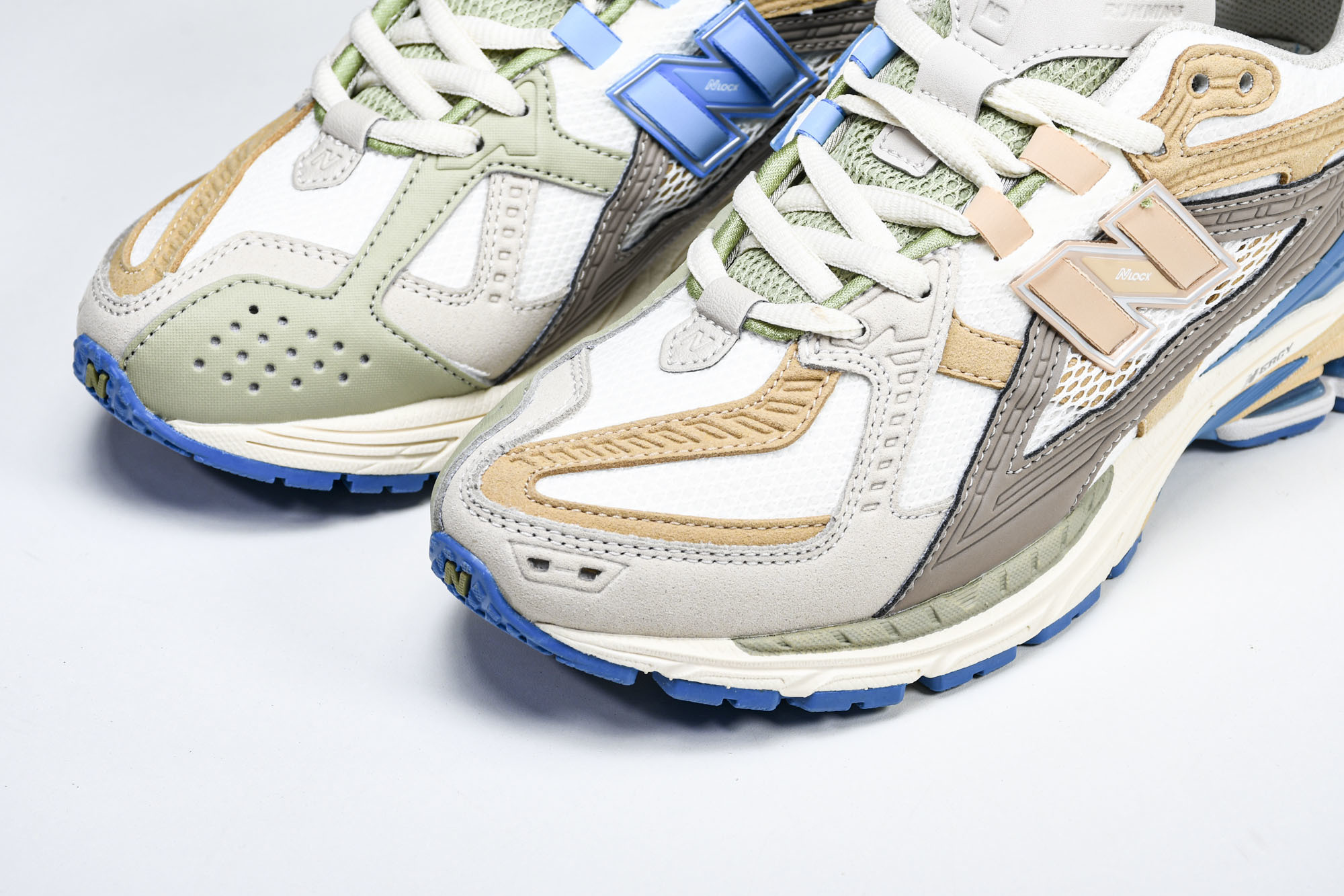 New Balance 1906系列复古老爹风休闲运动慢跑鞋 M1906NCS #YZ010#鞋款灵感源