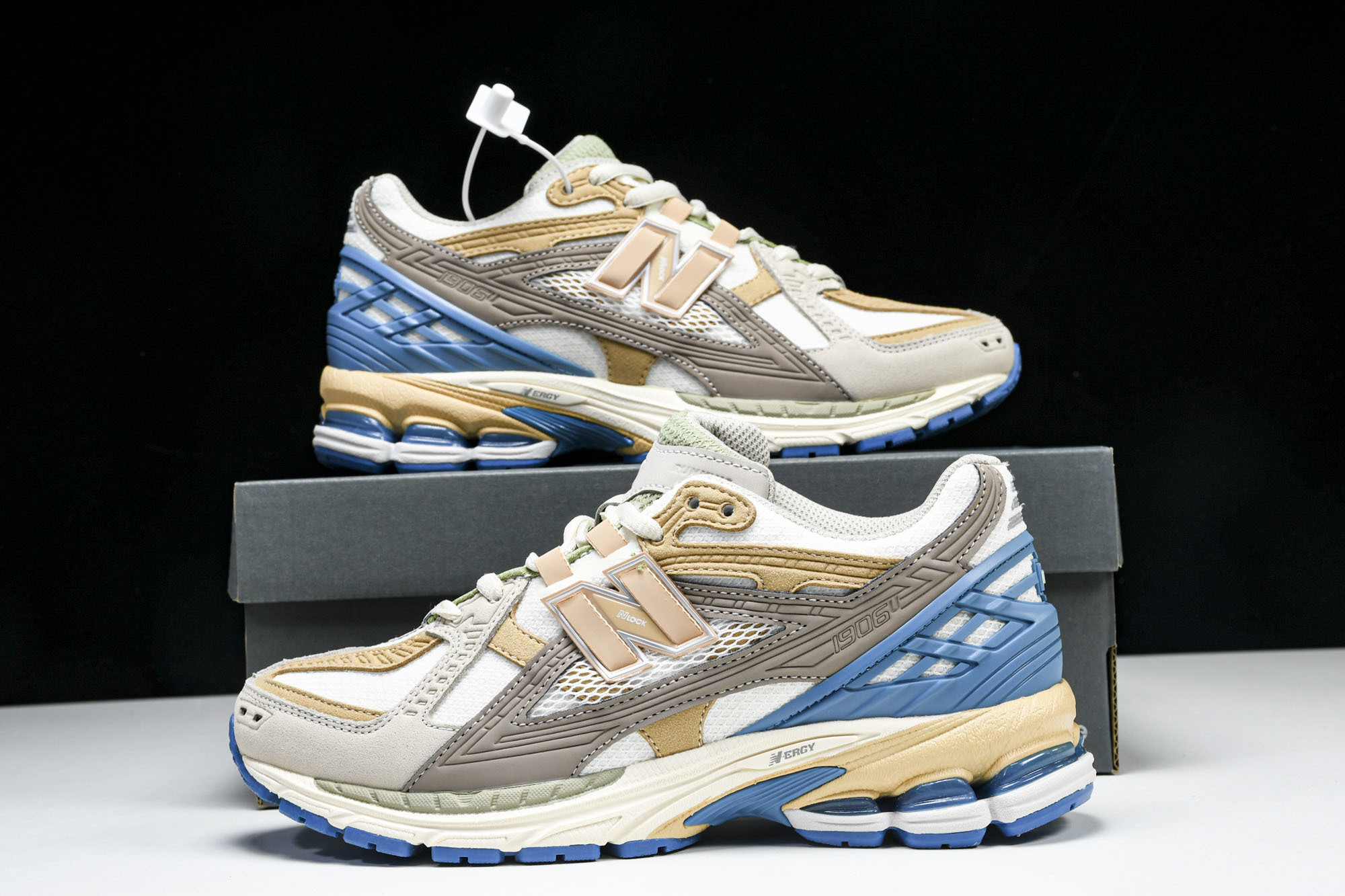New Balance 1906系列复古老爹风休闲运动慢跑鞋 M1906NCS #YZ010#鞋款灵感源
