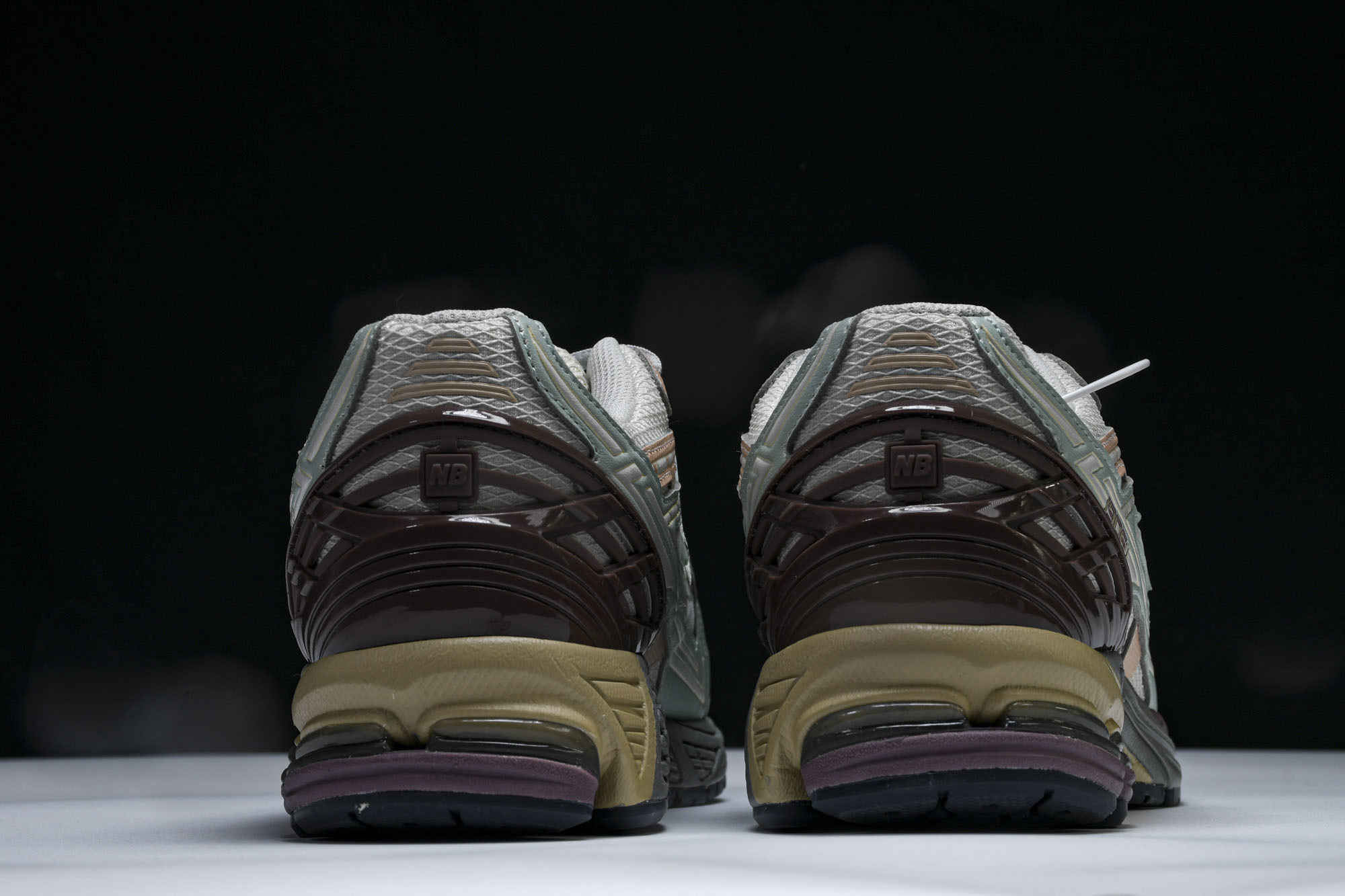 New Balance 1906系列复古老爹风休闲运动慢跑鞋 M1906ND #YZ010#鞋款灵感源自