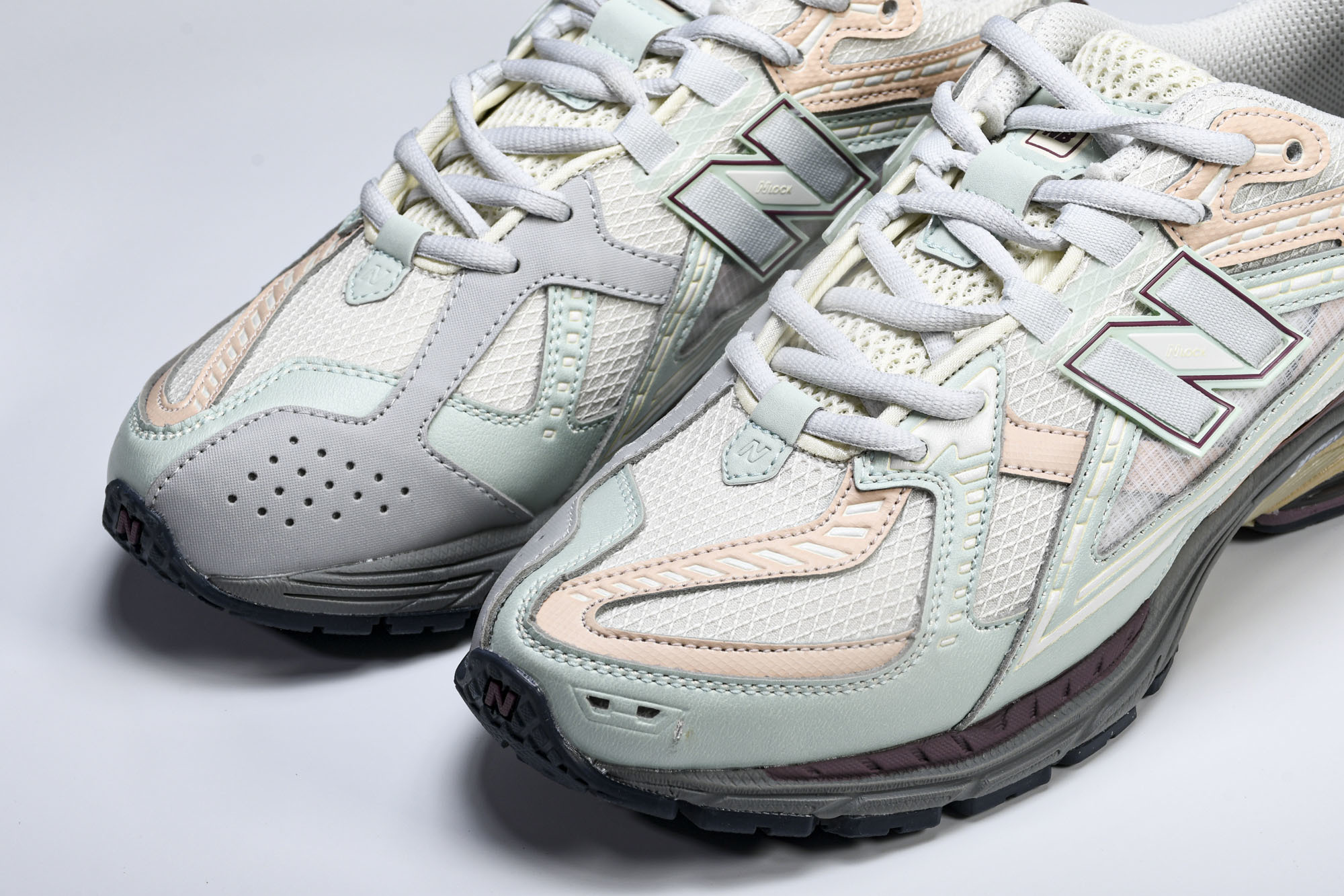 New Balance 1906系列复古老爹风休闲运动慢跑鞋 M1906ND #YZ010#鞋款灵感源自