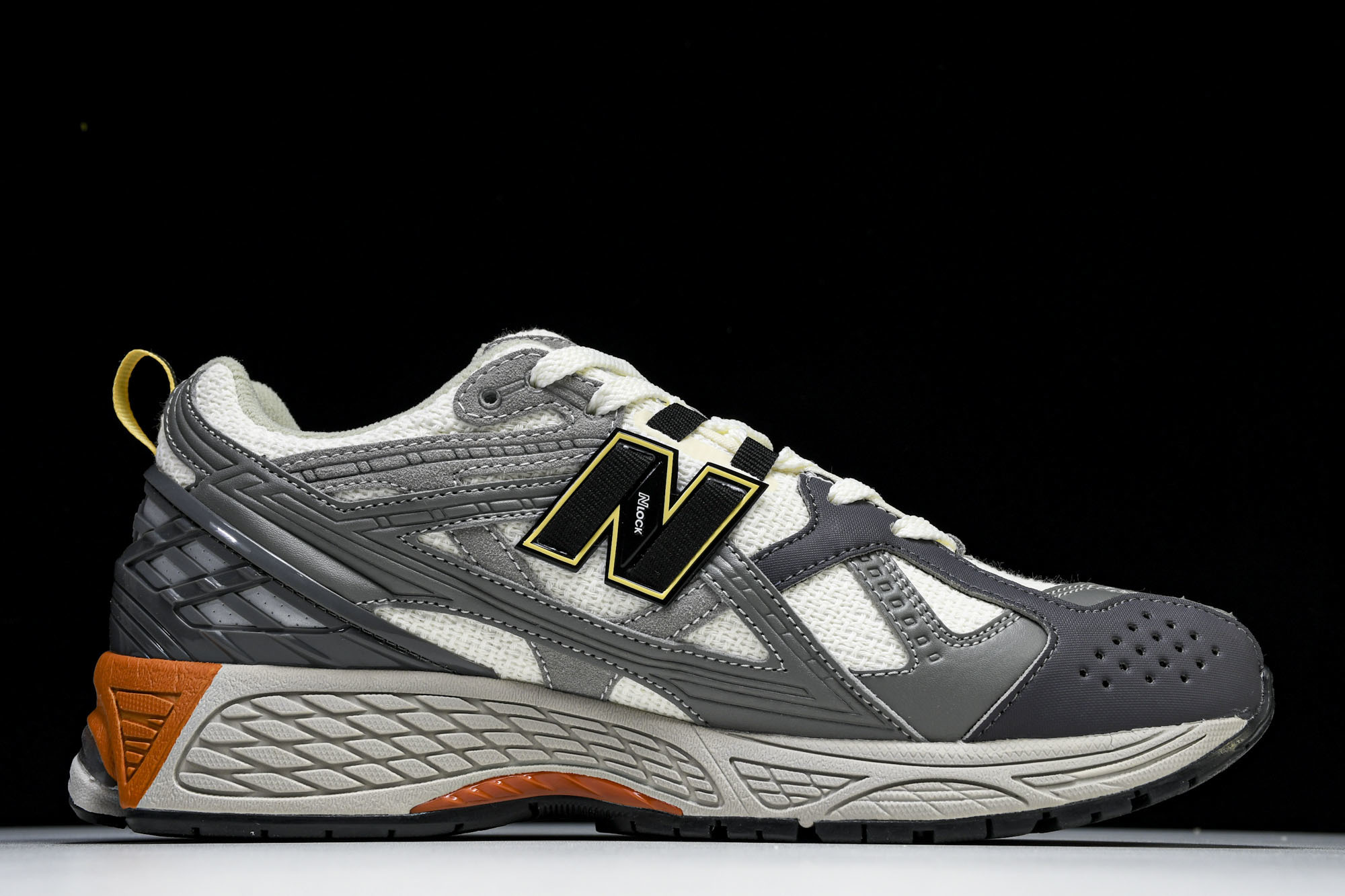 New Balance 1906系列复古老爹风休闲运动慢跑鞋 M1906NG1 #YZ010#鞋款灵感源