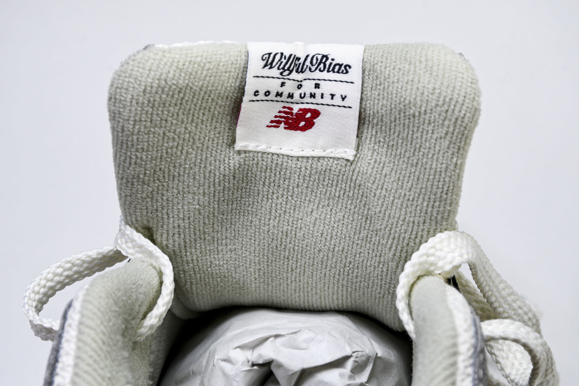 New Balance 1906系列复古老爹风休闲运动慢跑鞋 M1906NG1 #YZ010#鞋款灵感源