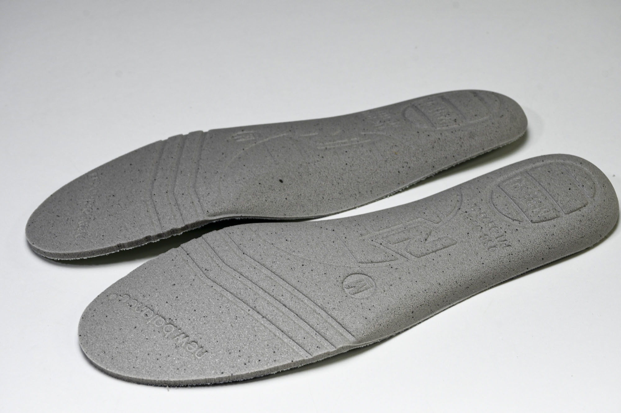New Balance 1906系列复古老爹风休闲运动慢跑鞋 M1906NG1 #YZ010#鞋款灵感源