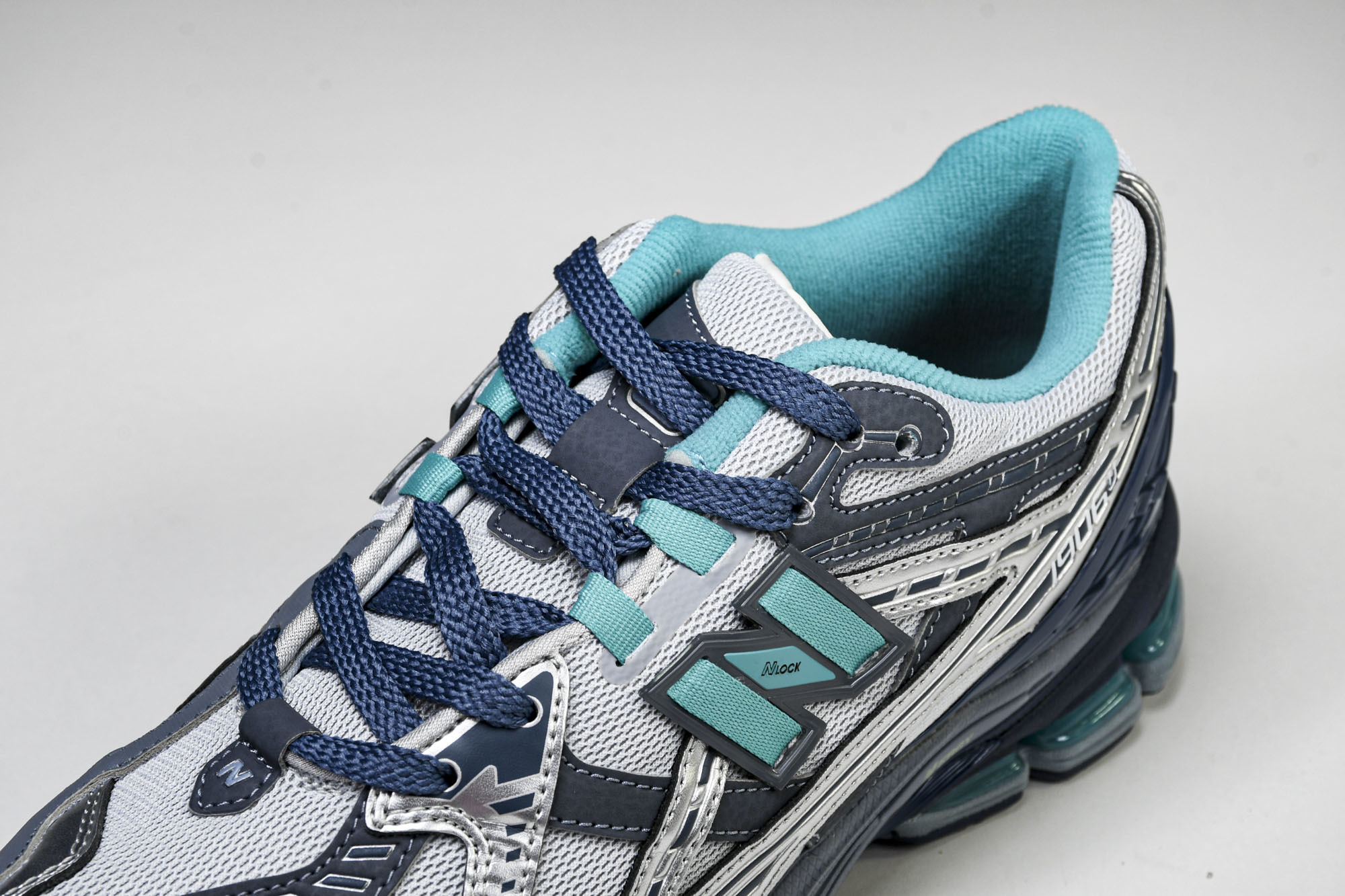 New Balance 1906系列复古老爹风休闲运动慢跑鞋 M1906NK1 #YZ010#鞋款灵感源