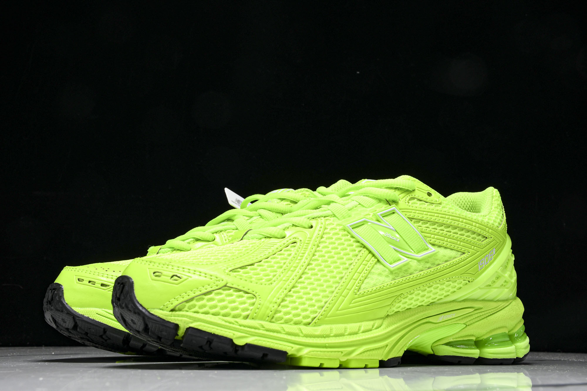New Balance 1906系列复古老爹风休闲运动慢跑鞋 M1906RAA #YZ010#鞋款灵感源