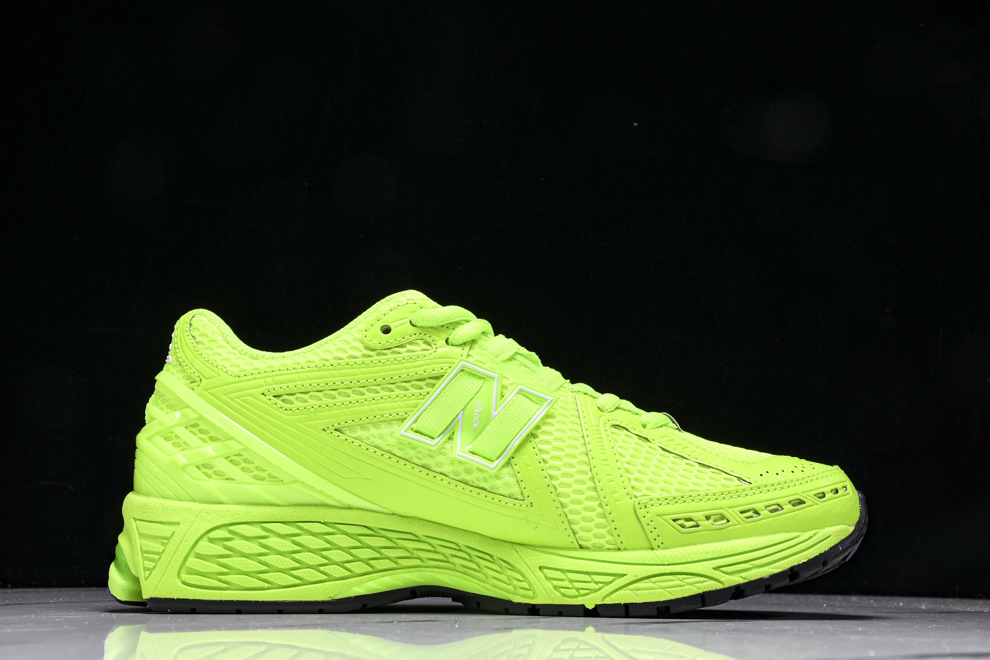 New Balance 1906系列复古老爹风休闲运动慢跑鞋 M1906RAA #YZ010#鞋款灵感源