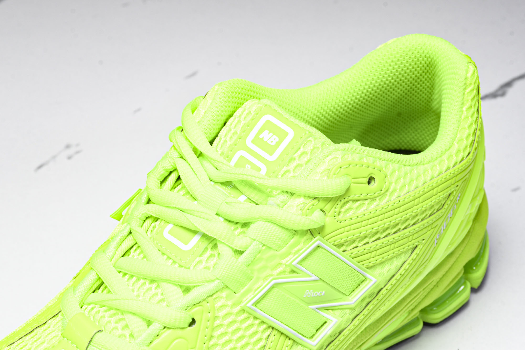 New Balance 1906系列复古老爹风休闲运动慢跑鞋 M1906RAA #YZ010#鞋款灵感源