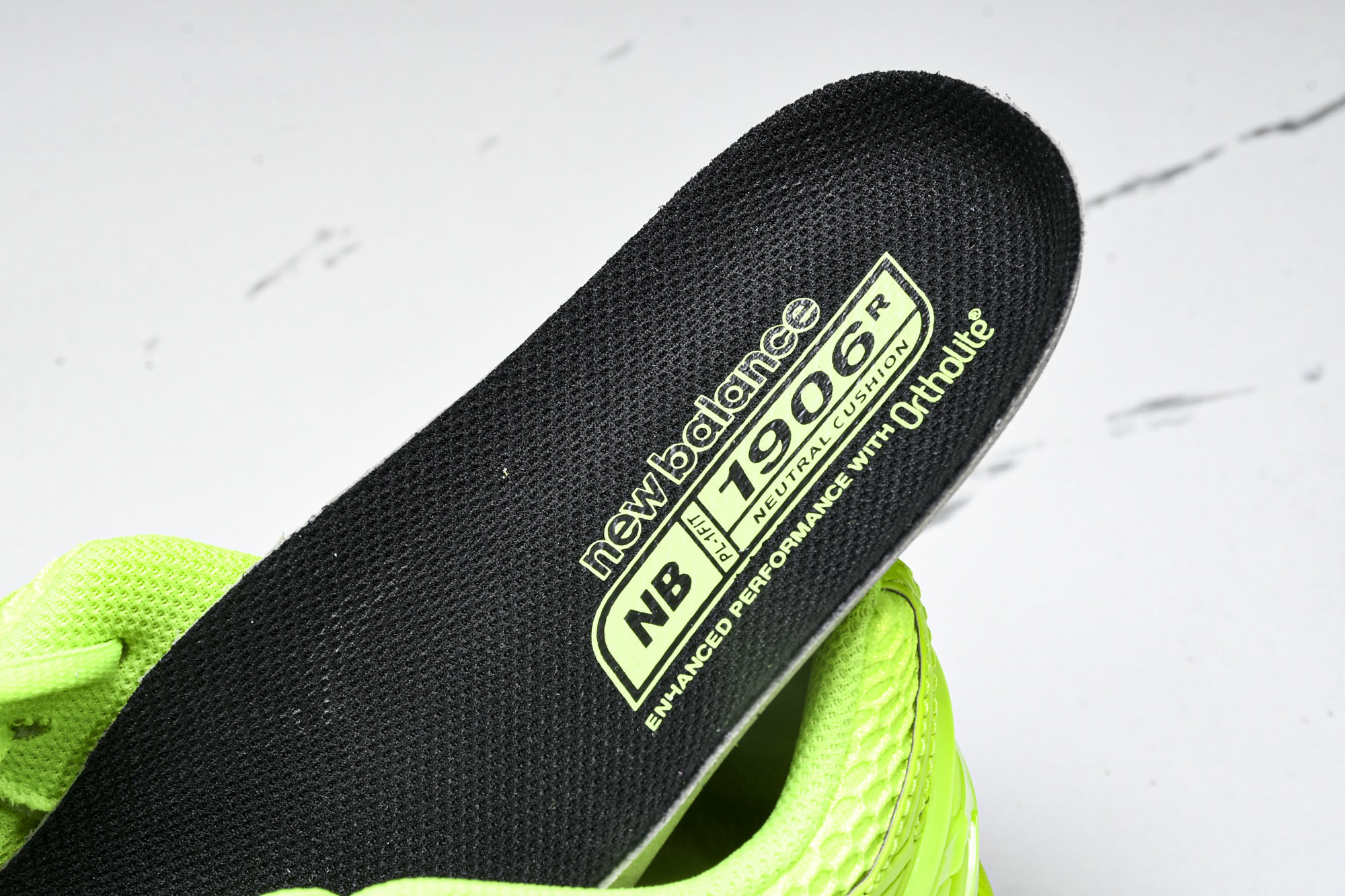 New Balance 1906系列复古老爹风休闲运动慢跑鞋 M1906RAA #YZ010#鞋款灵感源