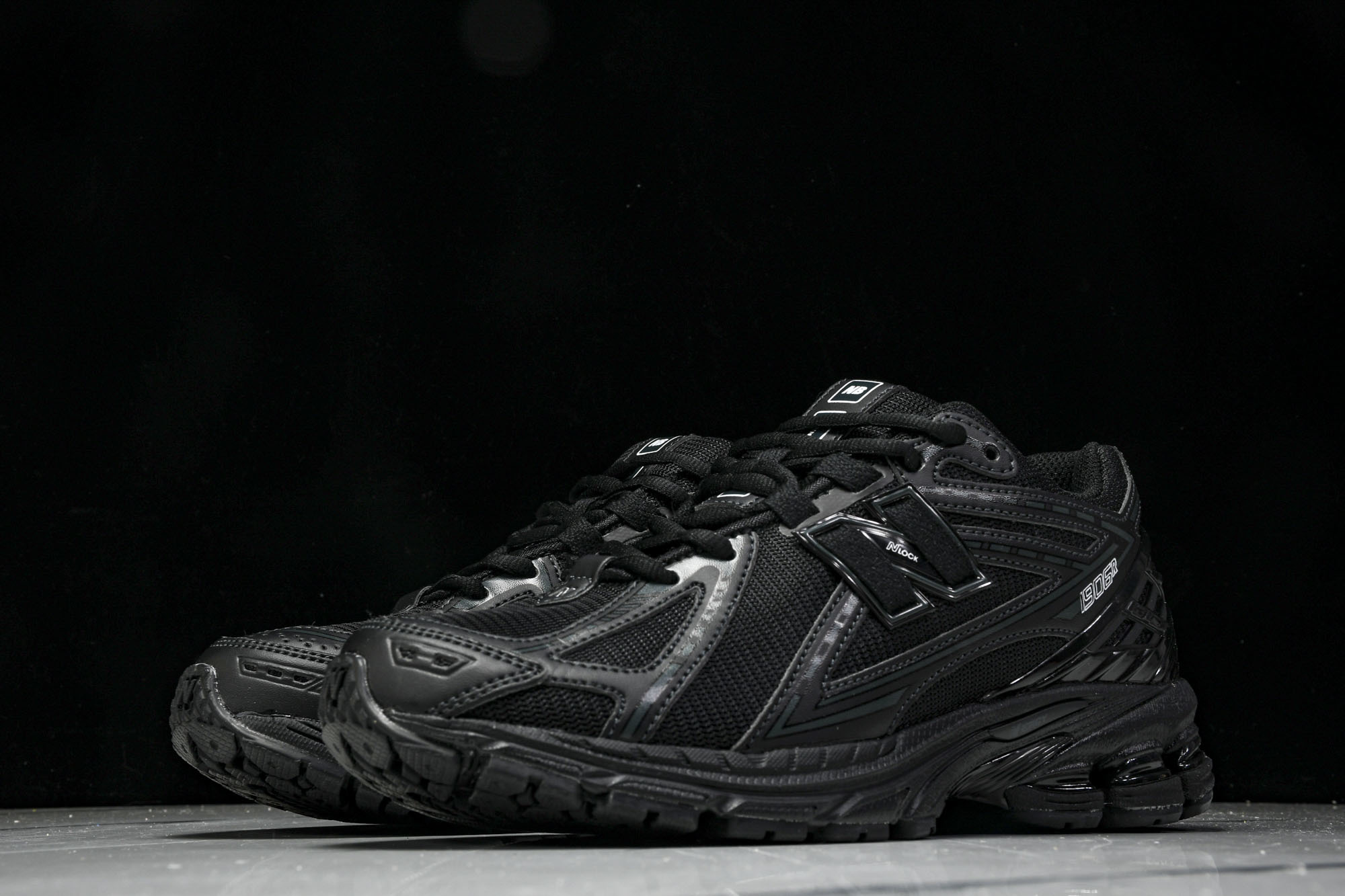 New Balance 1906系列复古老爹风休闲运动慢跑鞋 M1906RBB #YZ010#鞋款灵感源