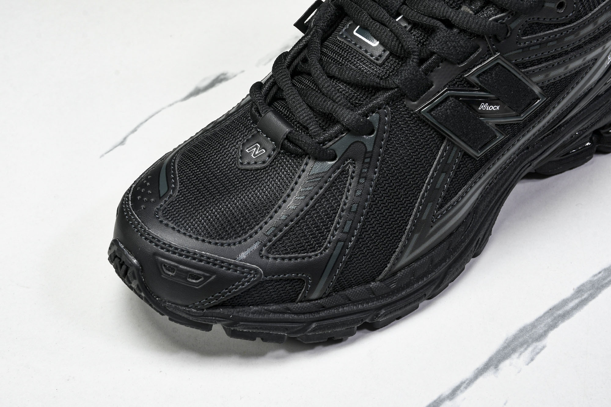 New Balance 1906系列复古老爹风休闲运动慢跑鞋 M1906RBB #YZ010#鞋款灵感源