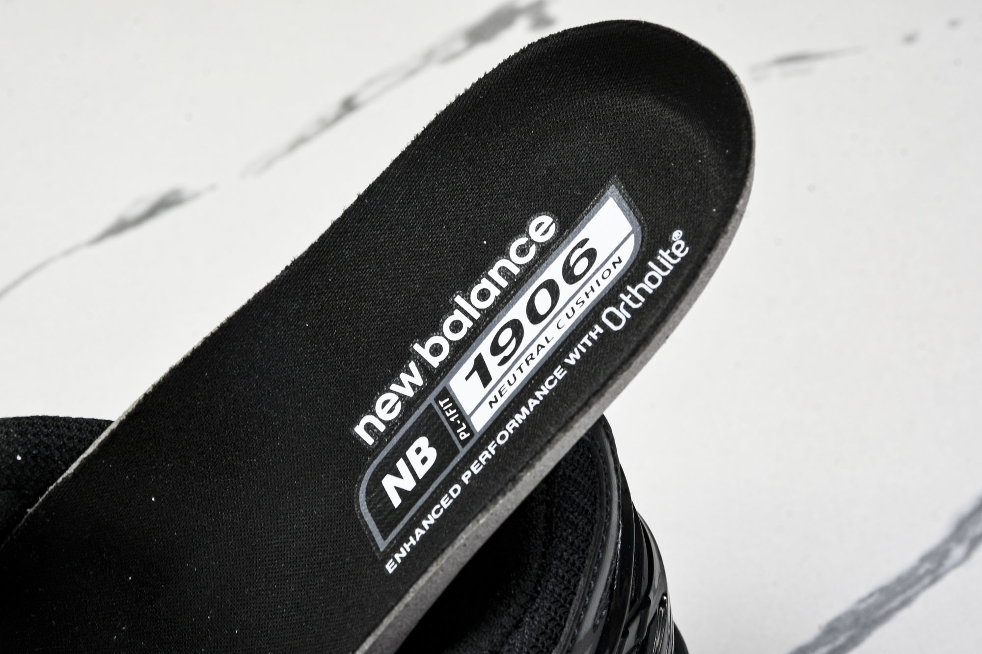 New Balance 1906系列复古老爹风休闲运动慢跑鞋 M1906RBB #YZ010#鞋款灵感源