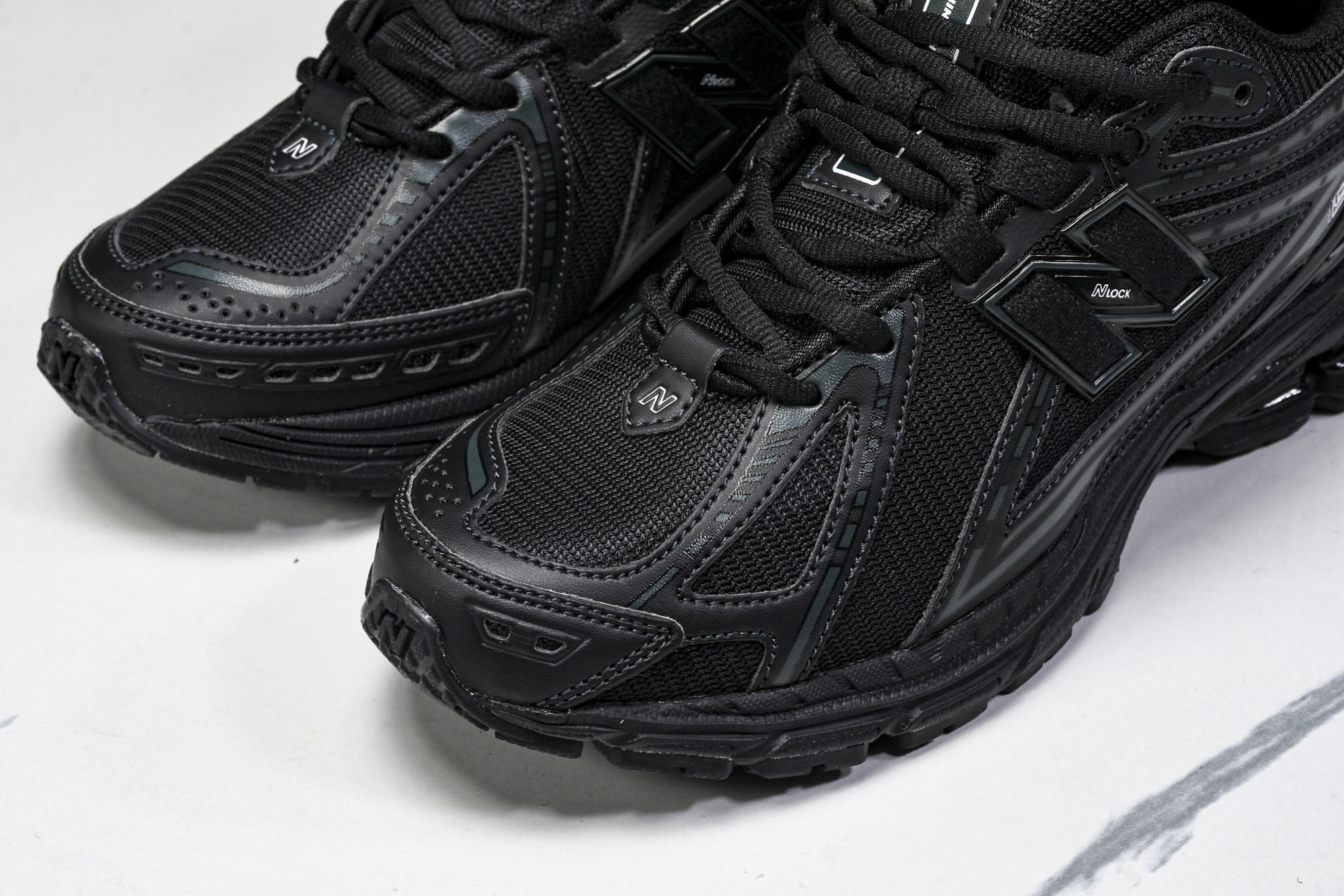 New Balance 1906系列复古老爹风休闲运动慢跑鞋 M1906RBB #YZ010#鞋款灵感源