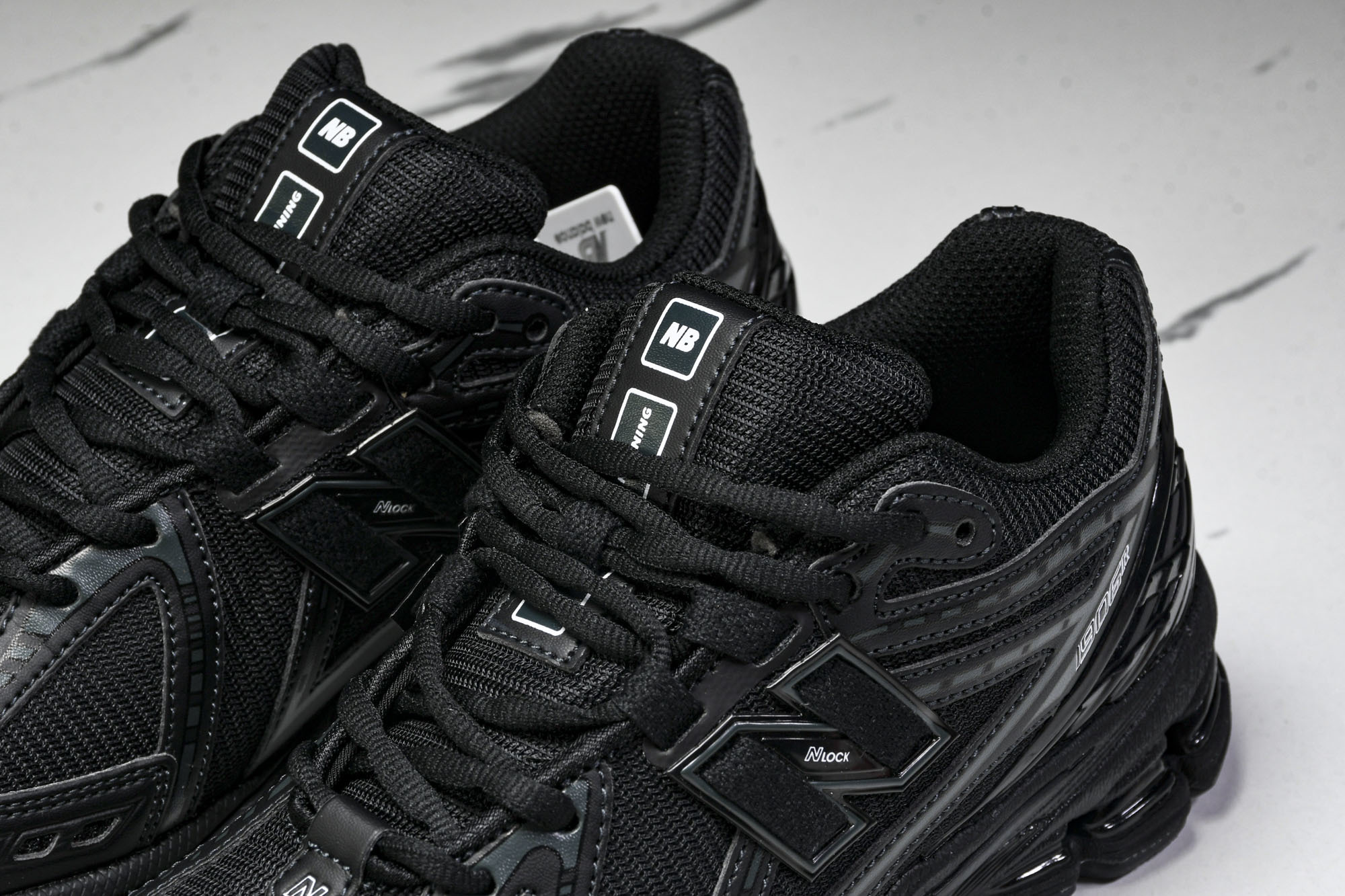 New Balance 1906系列复古老爹风休闲运动慢跑鞋 M1906RBB #YZ010#鞋款灵感源
