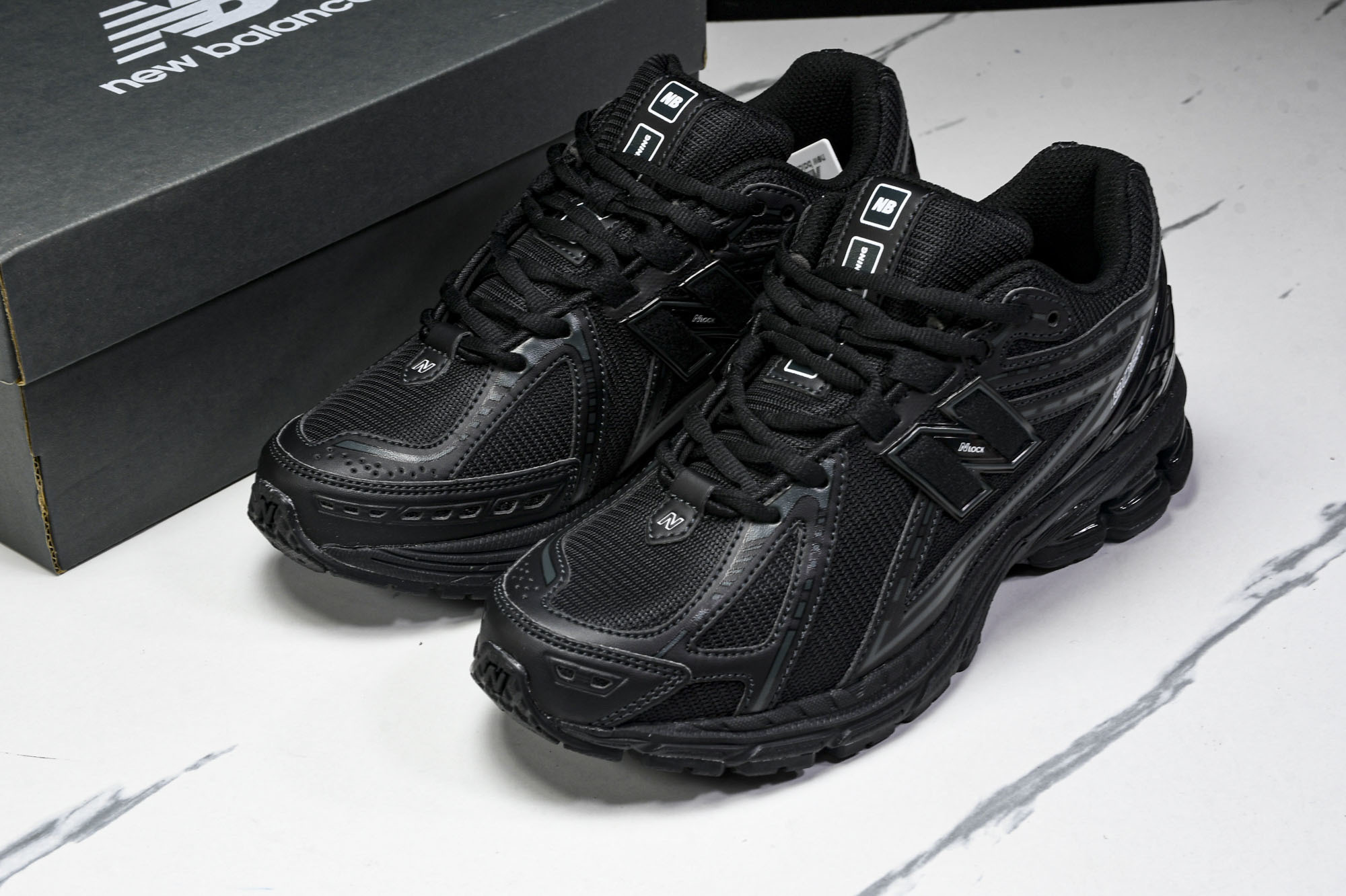 New Balance 1906系列复古老爹风休闲运动慢跑鞋 M1906RBB #YZ010#鞋款灵感源
