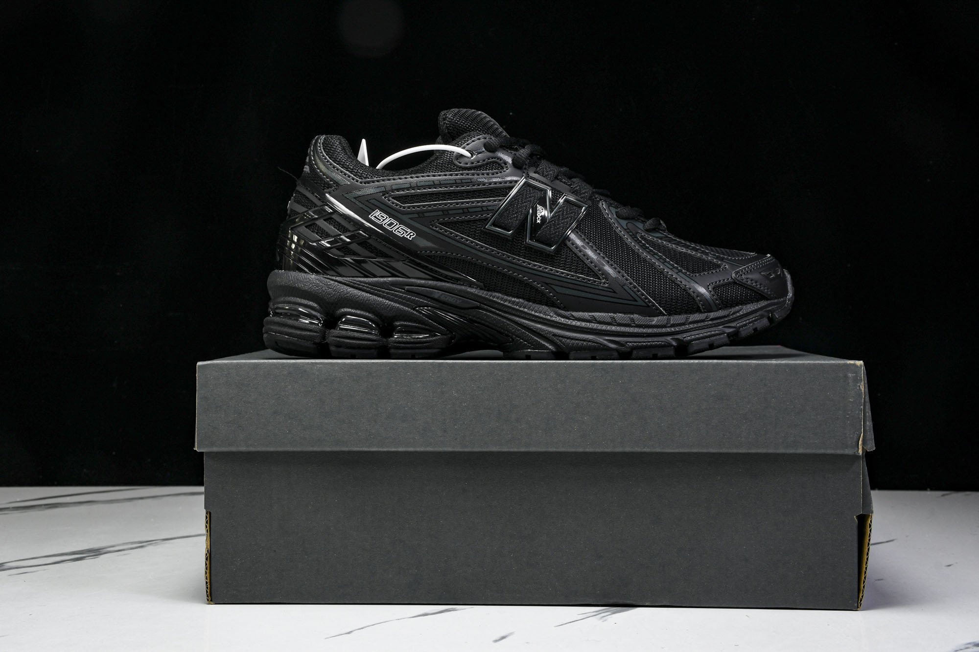 New Balance 1906系列复古老爹风休闲运动慢跑鞋 M1906RBB #YZ010#鞋款灵感源