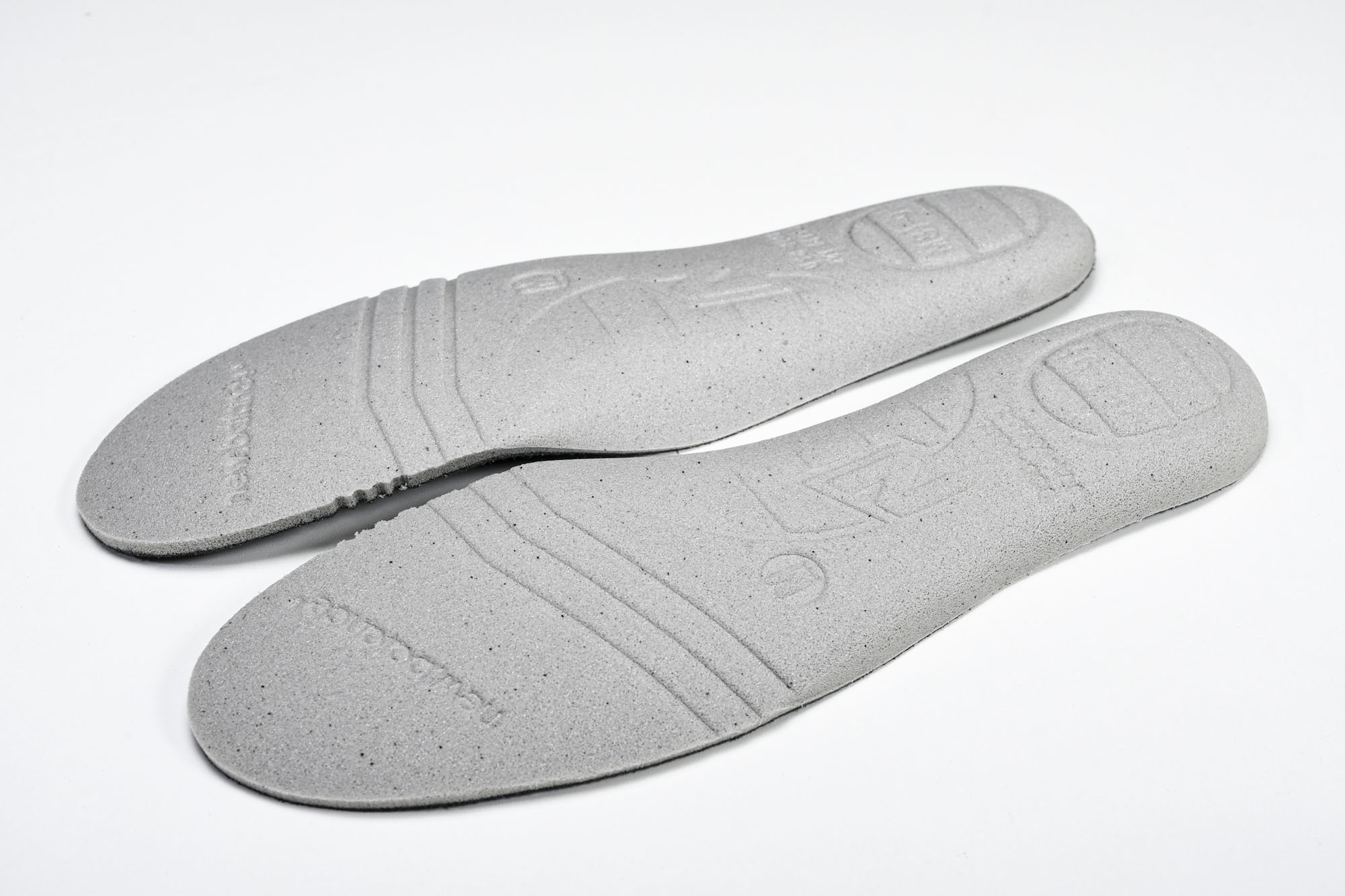 New Balance 1906系列复古老爹风休闲运动慢跑鞋 M1906RCO #YZ010#鞋款灵感源