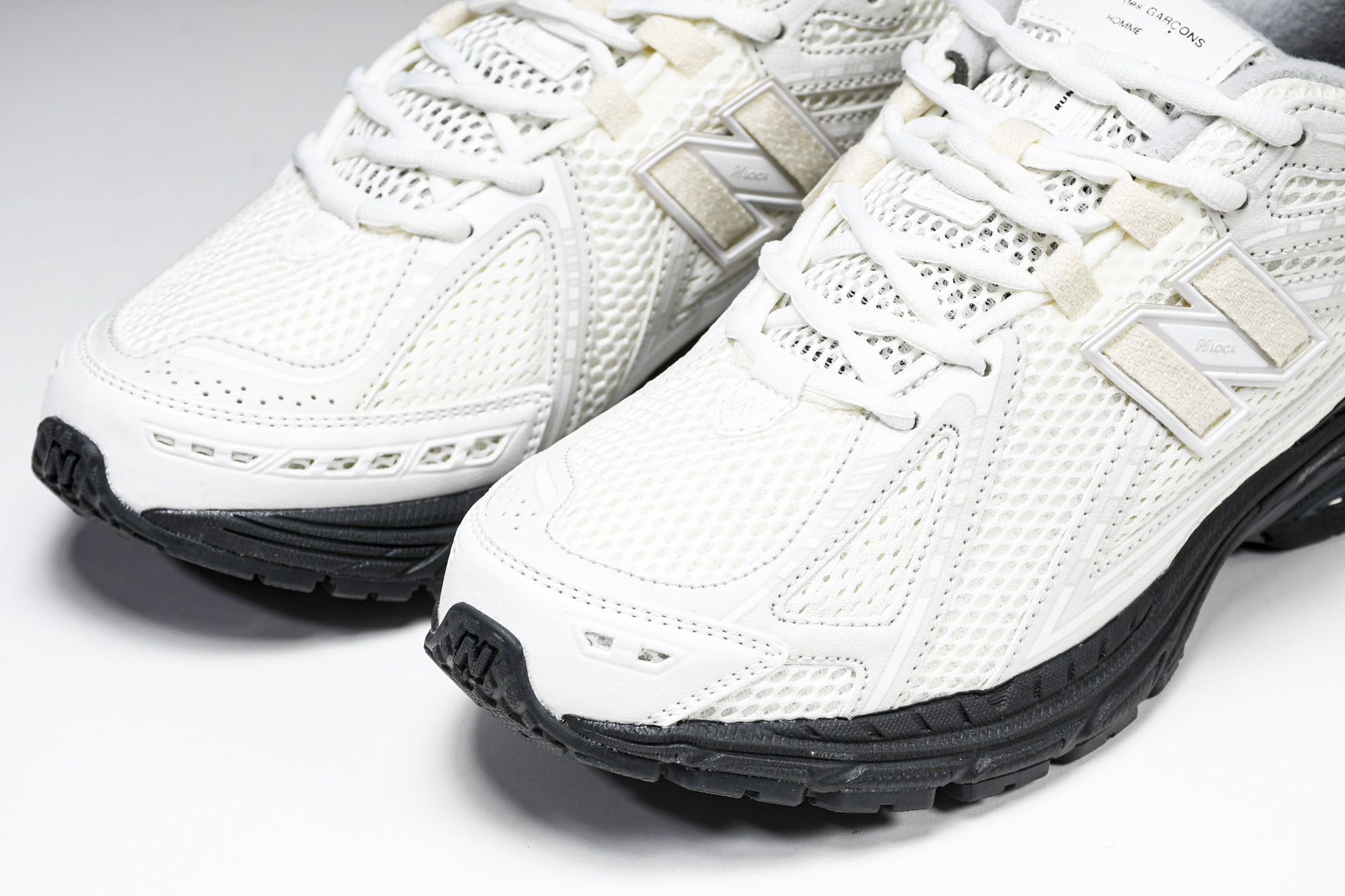 New Balance 1906系列复古老爹风休闲运动慢跑鞋 M1906RCO #YZ010#鞋款灵感源
