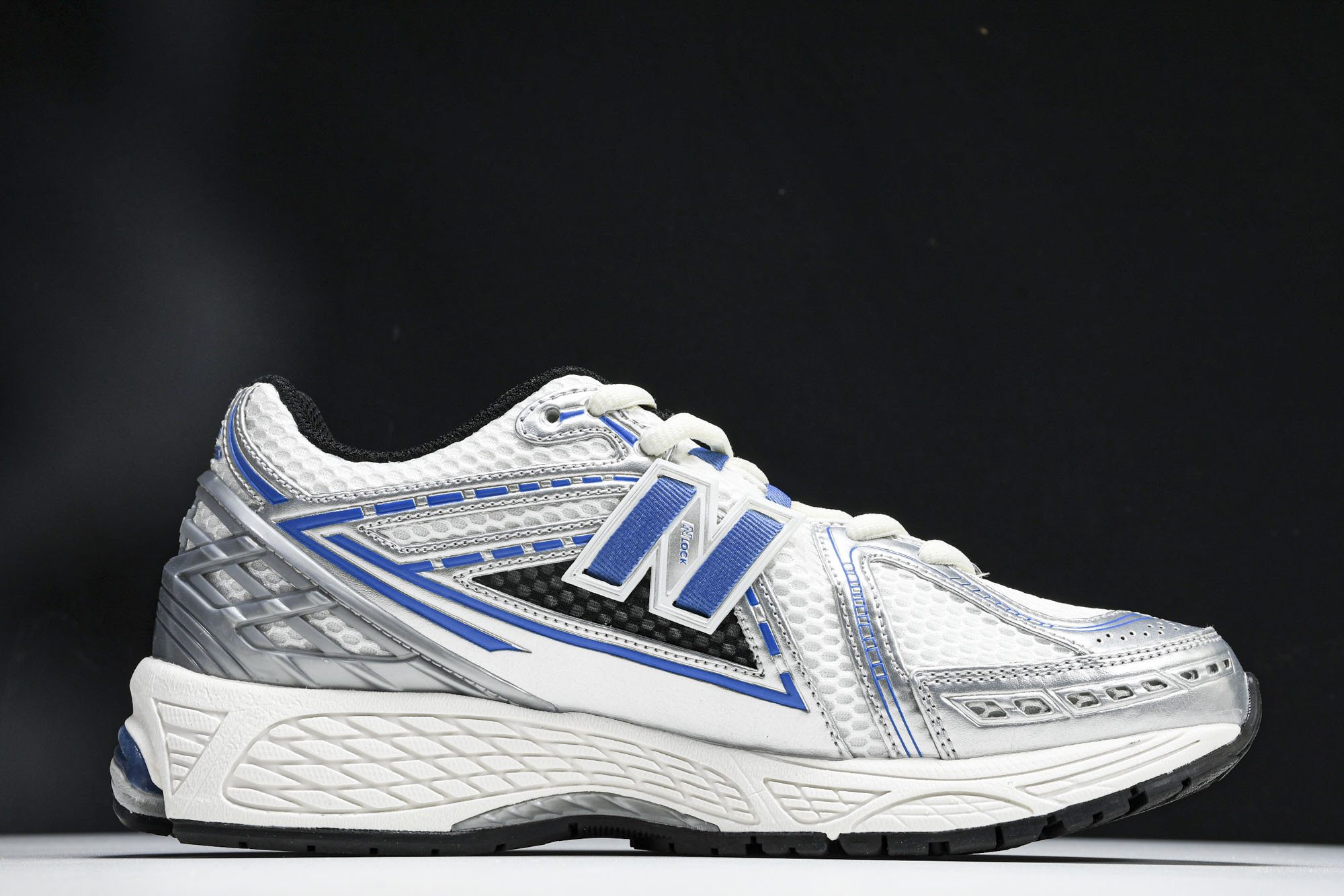 New Balance 1906系列复古老爹风休闲运动慢跑鞋 M1906REB #YZ010#鞋款灵感源