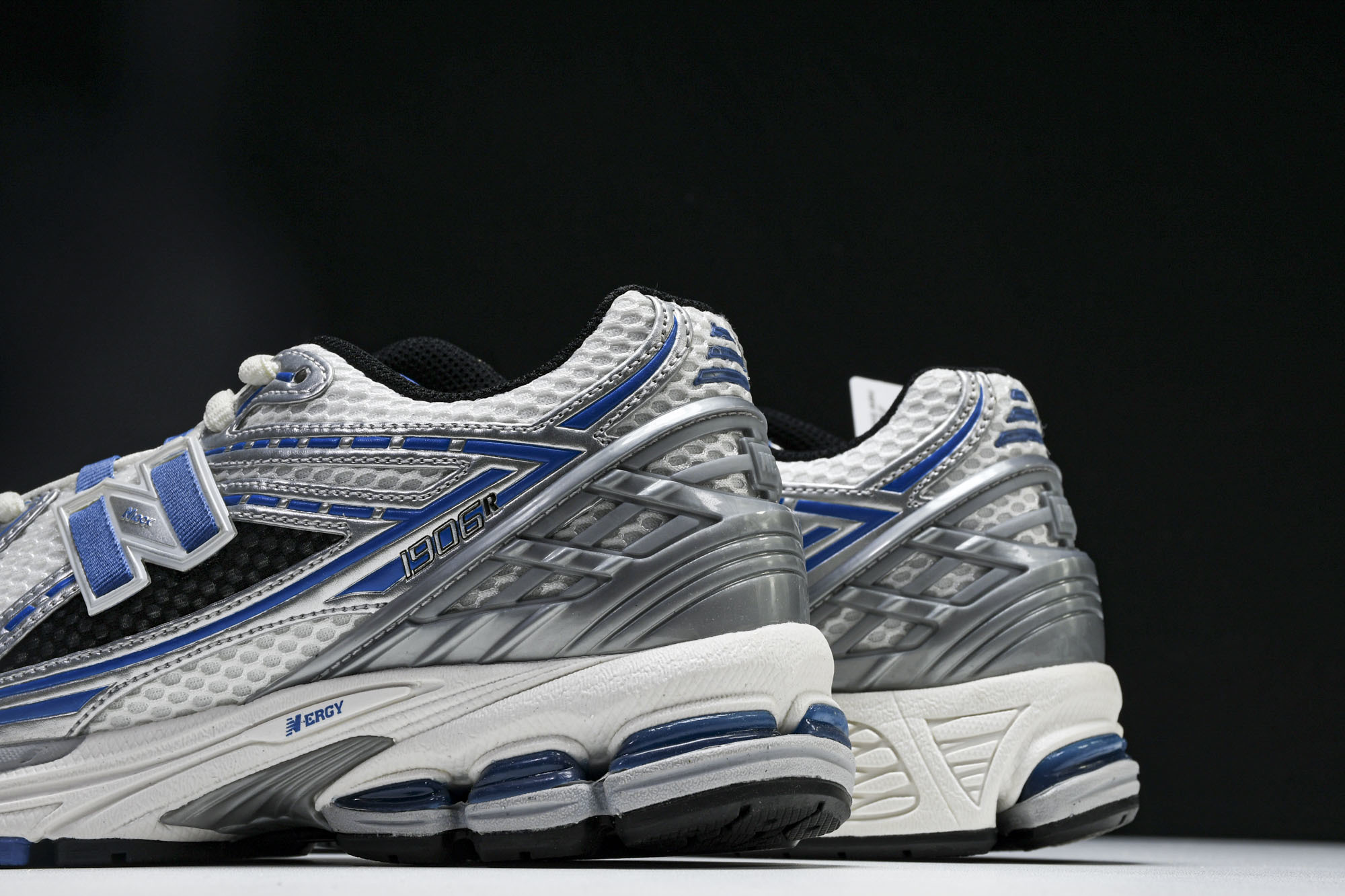 New Balance 1906系列复古老爹风休闲运动慢跑鞋 M1906REB #YZ010#鞋款灵感源
