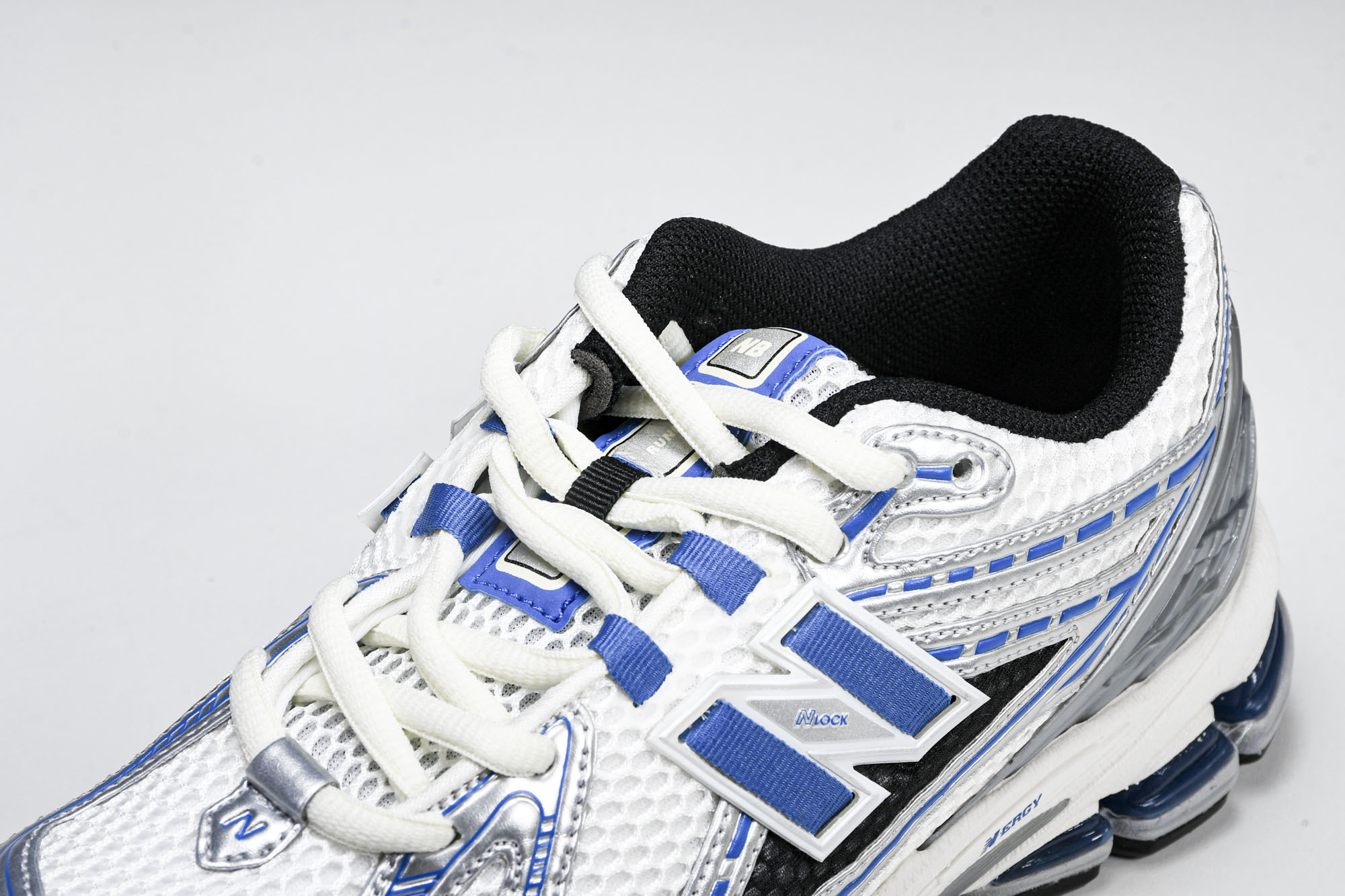 New Balance 1906系列复古老爹风休闲运动慢跑鞋 M1906REB #YZ010#鞋款灵感源