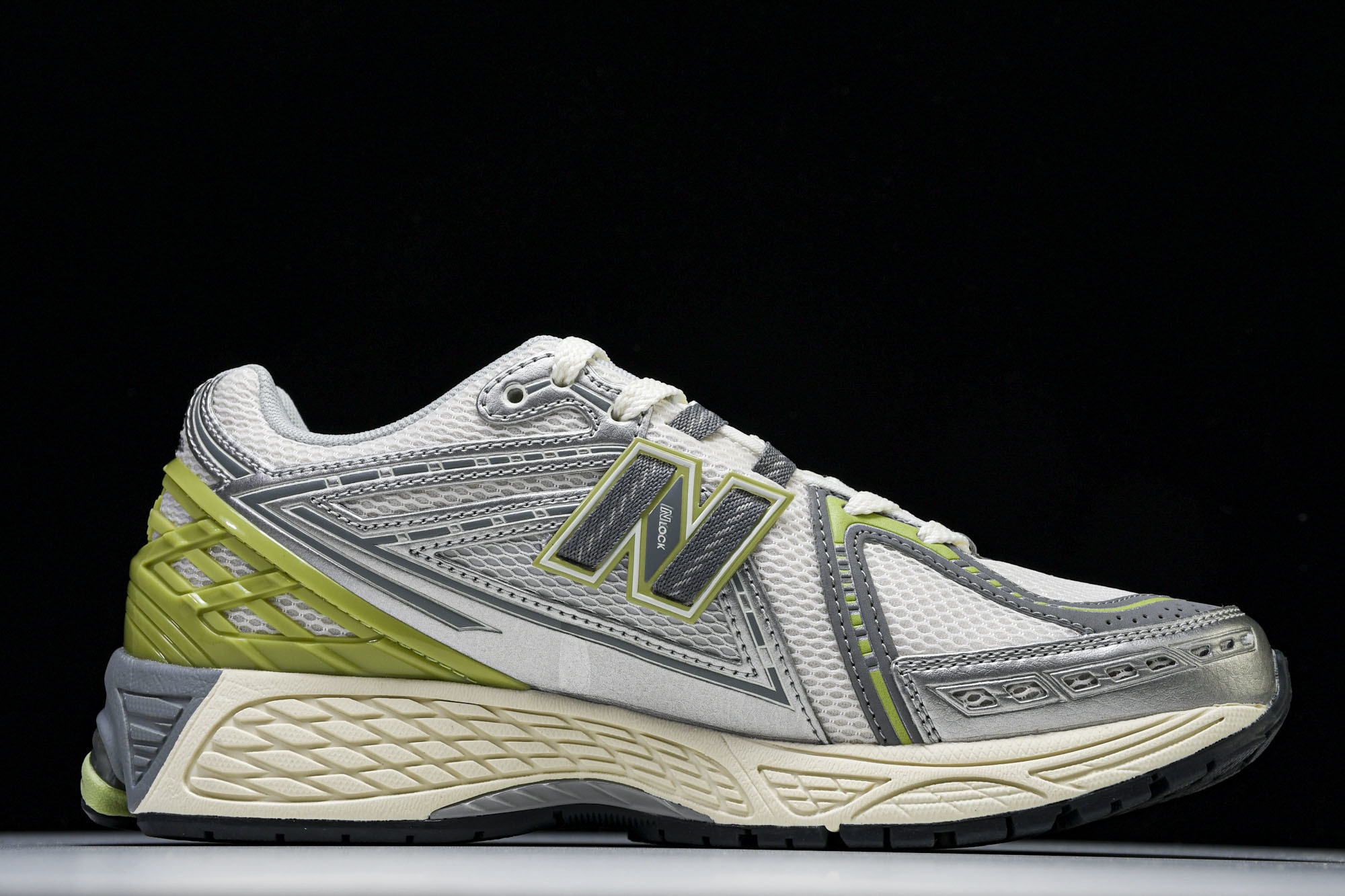 New Balance 1906系列复古老爹风休闲运动慢跑鞋 M1906REM #YZ010#鞋款灵感源
