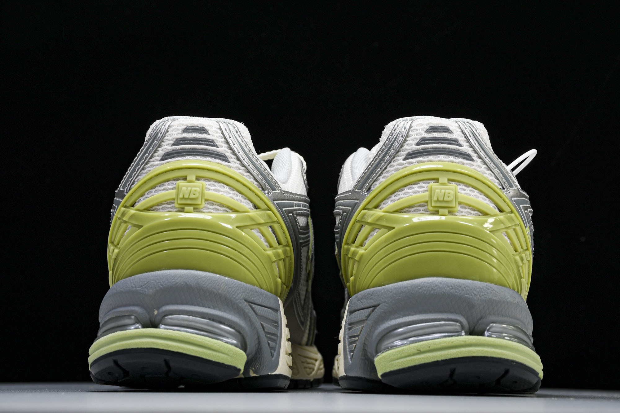 New Balance 1906系列复古老爹风休闲运动慢跑鞋 M1906REM #YZ010#鞋款灵感源