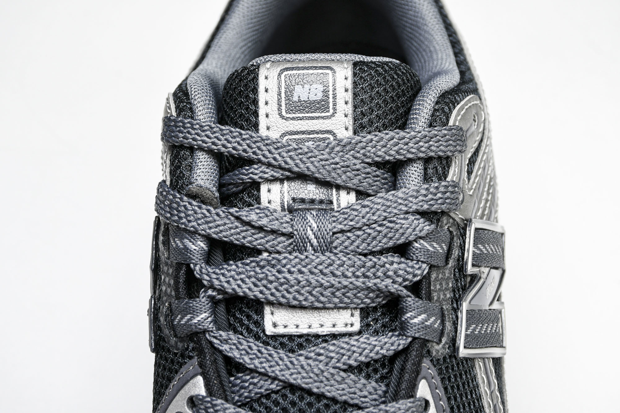 New Balance 1906系列复古老爹风休闲运动慢跑鞋 M1906RES #YZ010#鞋款灵感源