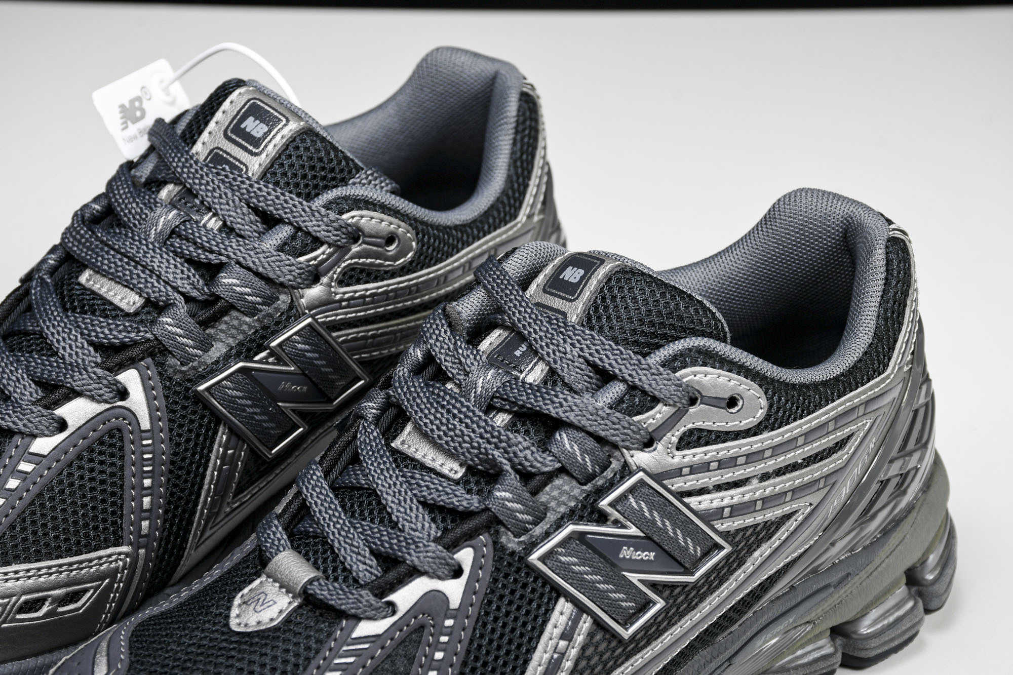 New Balance 1906系列复古老爹风休闲运动慢跑鞋 M1906RES #YZ010#鞋款灵感源