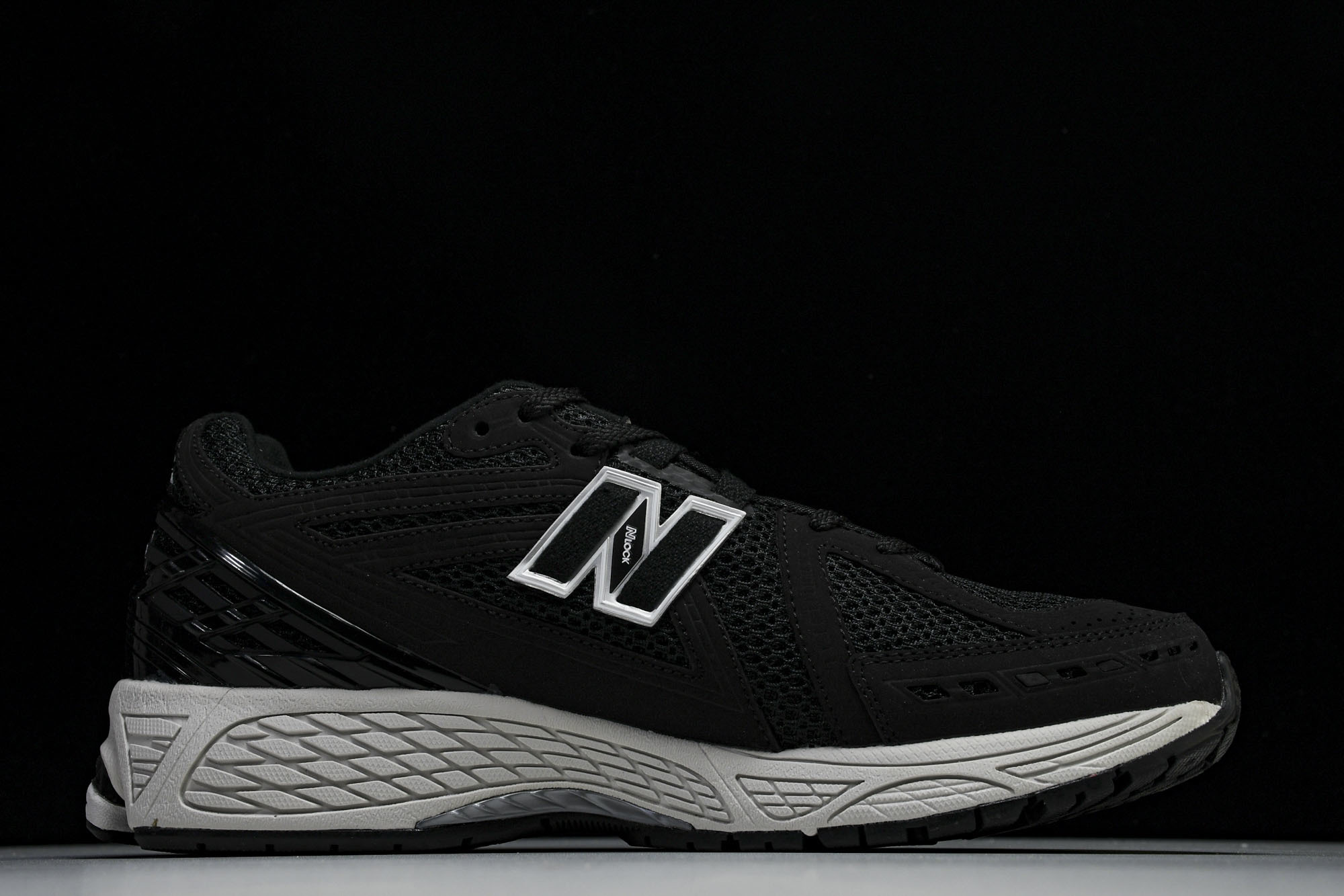 New Balance 1906系列复古老爹风休闲运动慢跑鞋 M1906RFB #YZ010#鞋款灵感源