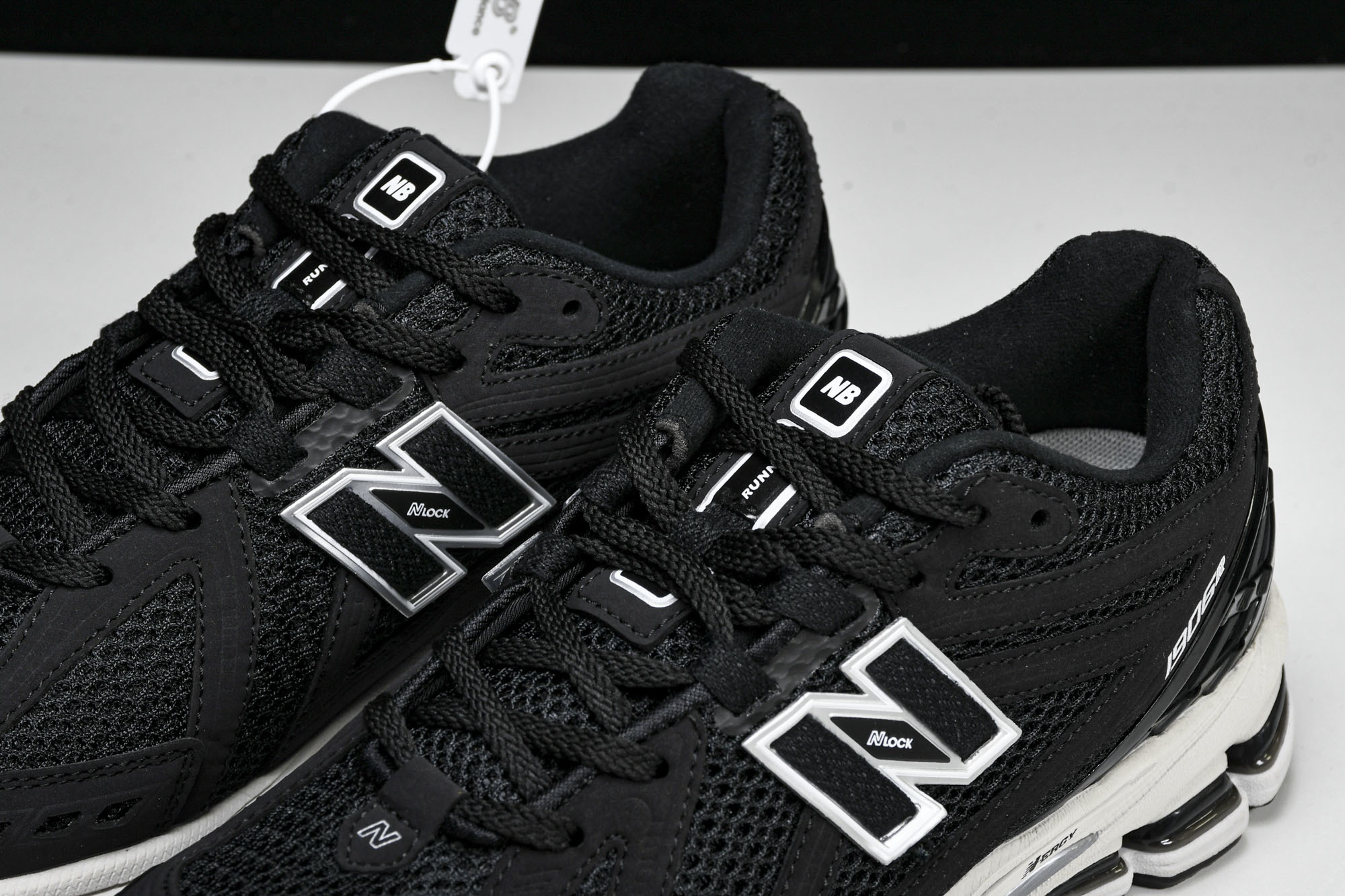 New Balance 1906系列复古老爹风休闲运动慢跑鞋 M1906RFB #YZ010#鞋款灵感源