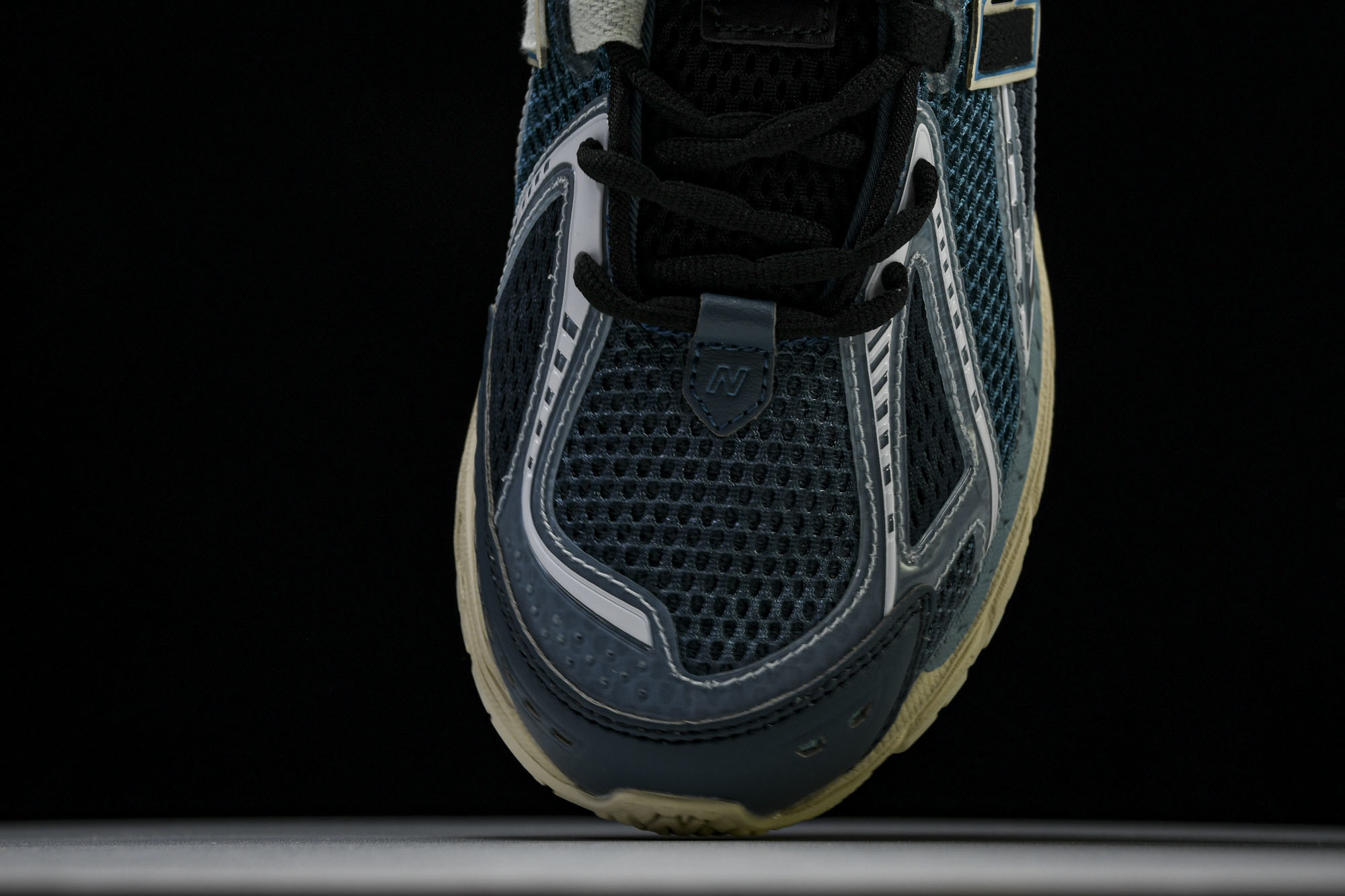 New Balance 1906系列复古老爹风休闲运动慢跑鞋 M1906RFP #YZ010#鞋款灵感源