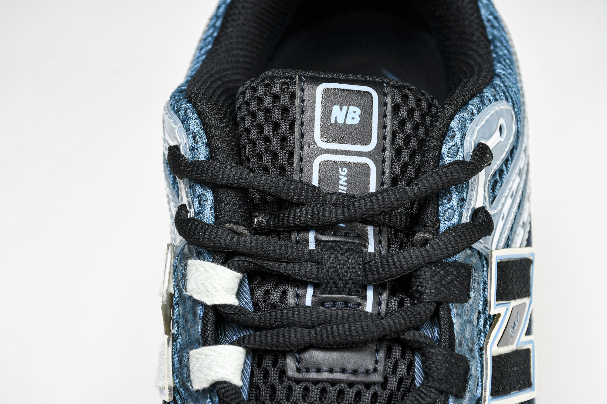 New Balance 1906系列复古老爹风休闲运动慢跑鞋 M1906RFP #YZ010#鞋款灵感源