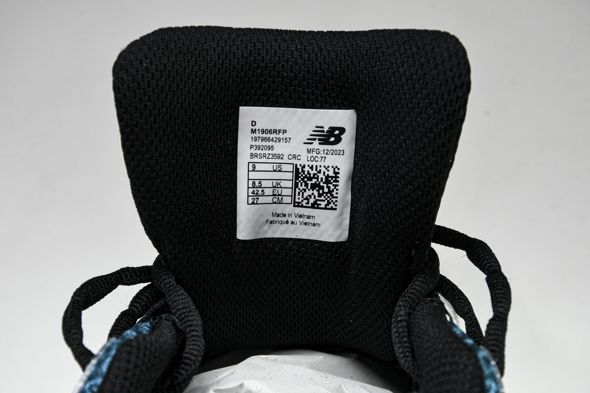 New Balance 1906系列复古老爹风休闲运动慢跑鞋 M1906RFP #YZ010#鞋款灵感源